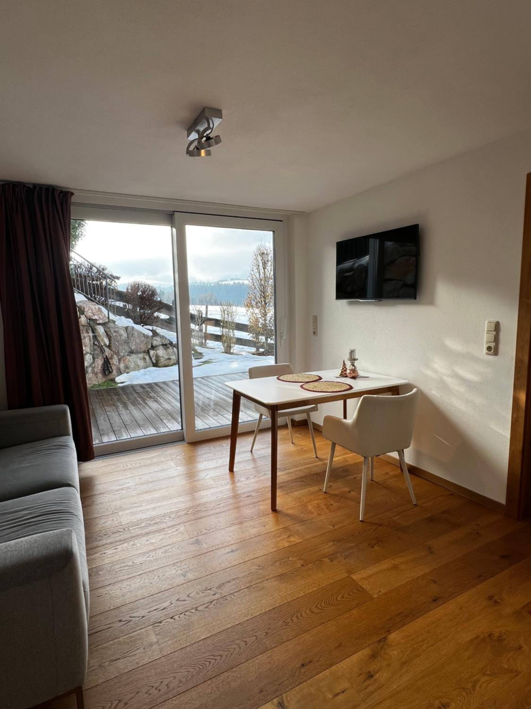 One-Bedroom Apartment photo 3
