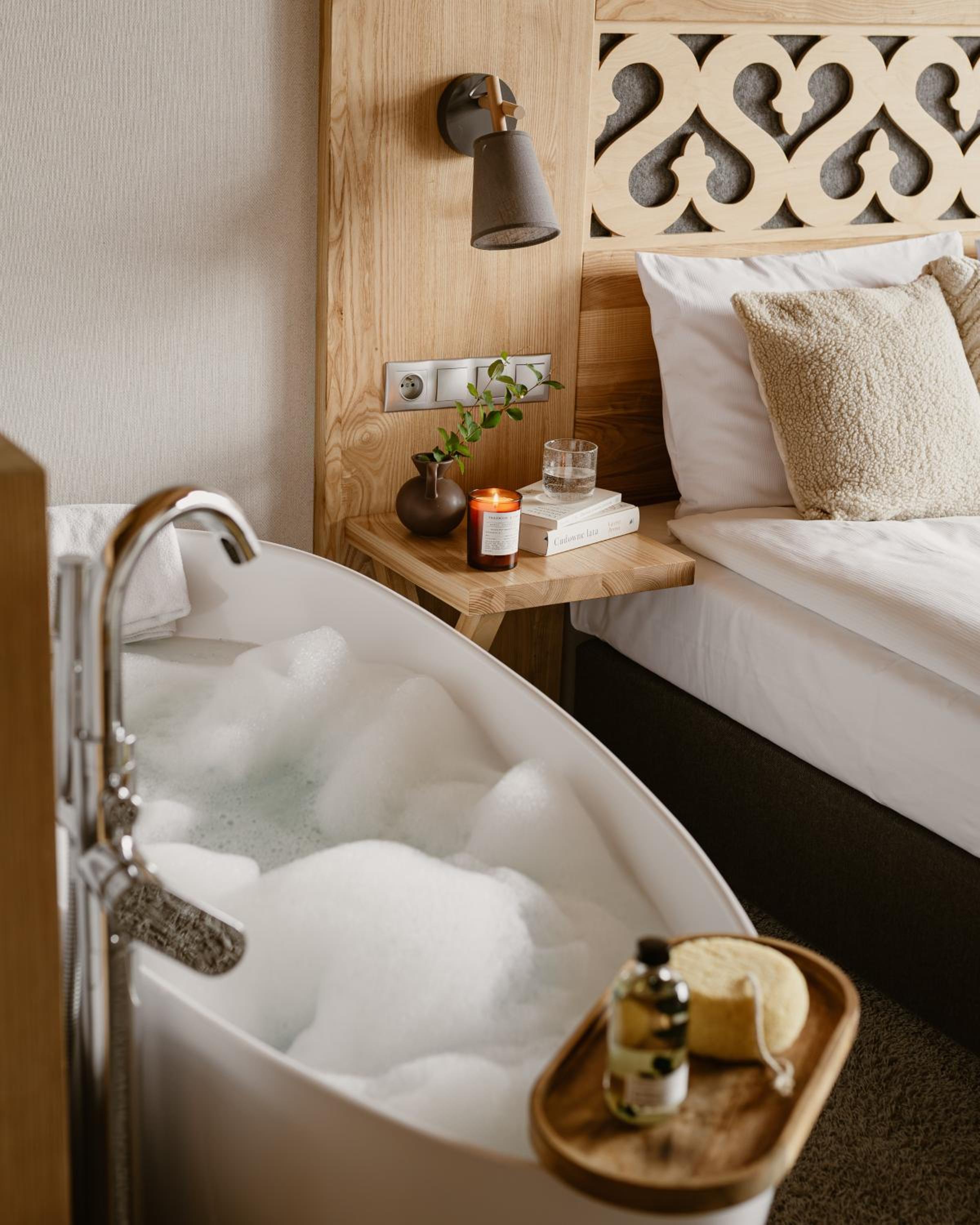 Deluxe Double Room with Bath photo 3