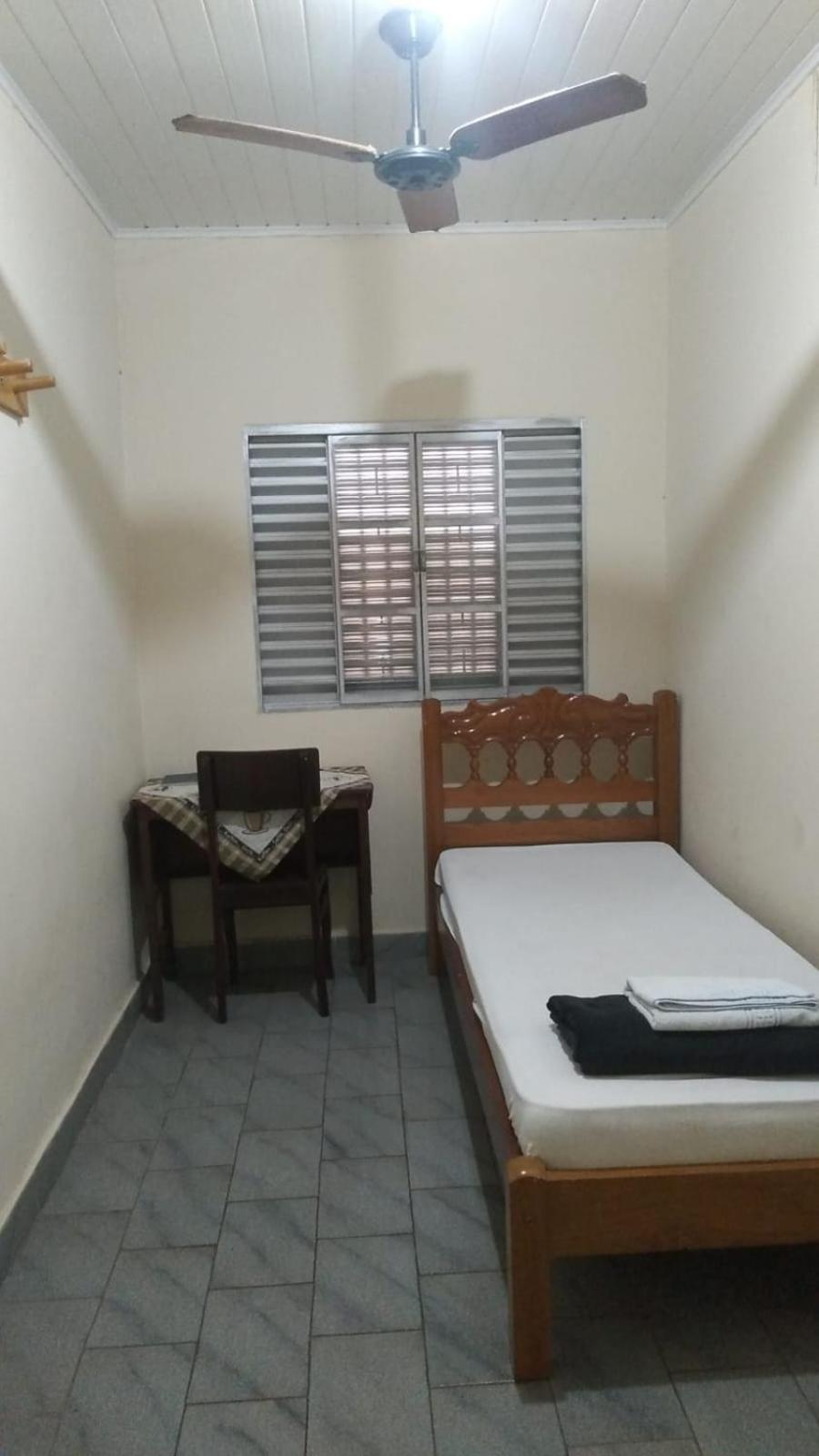 Single Room with Shared Shower and Toilet photo 1