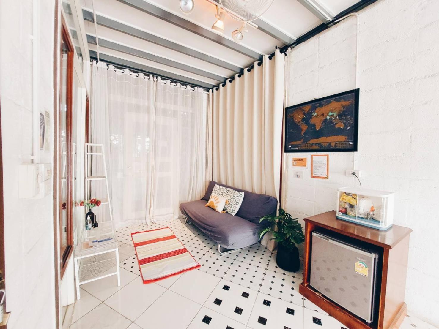 Double Room - Photo 10