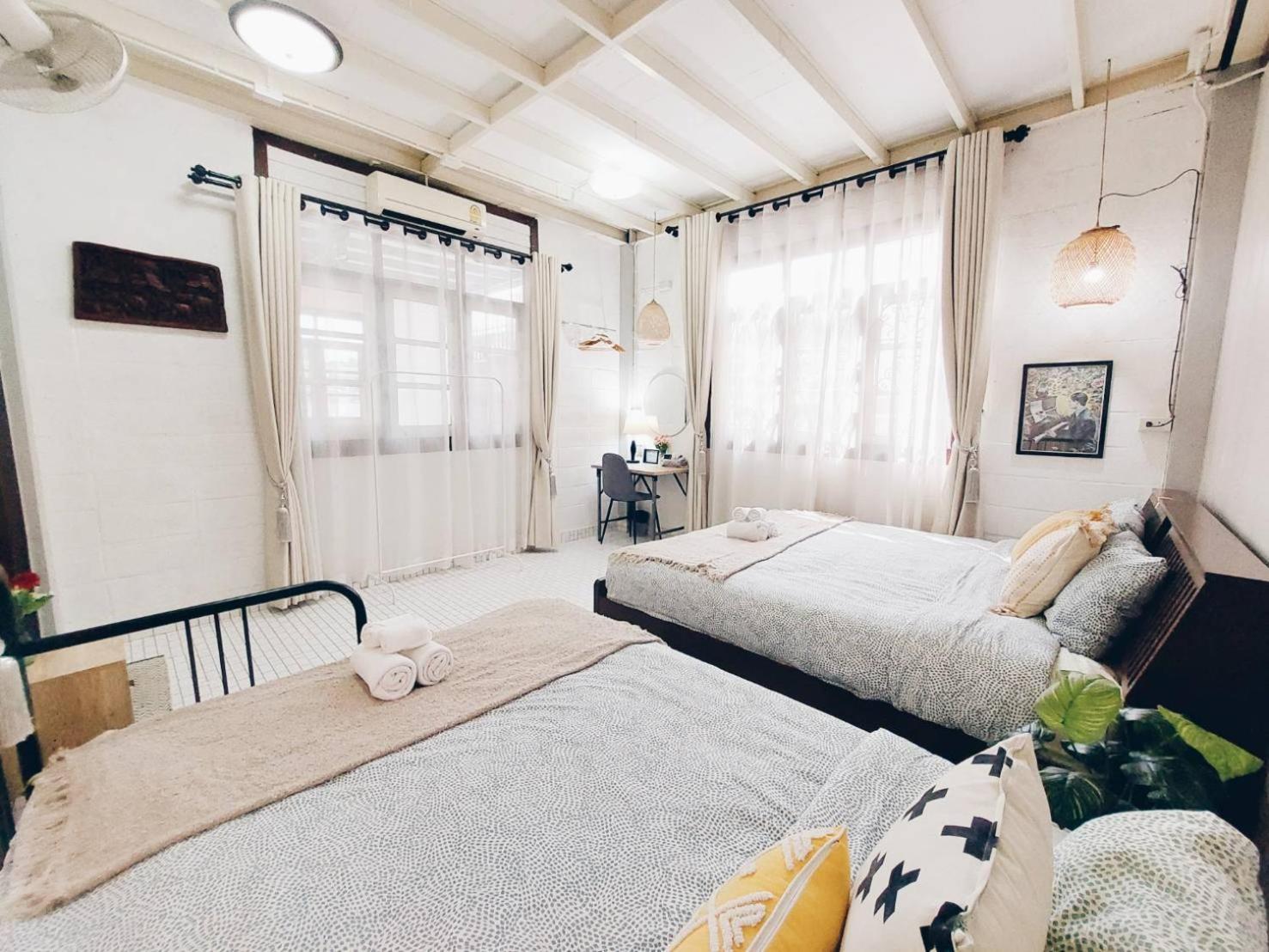 Double Room - Photo 9
