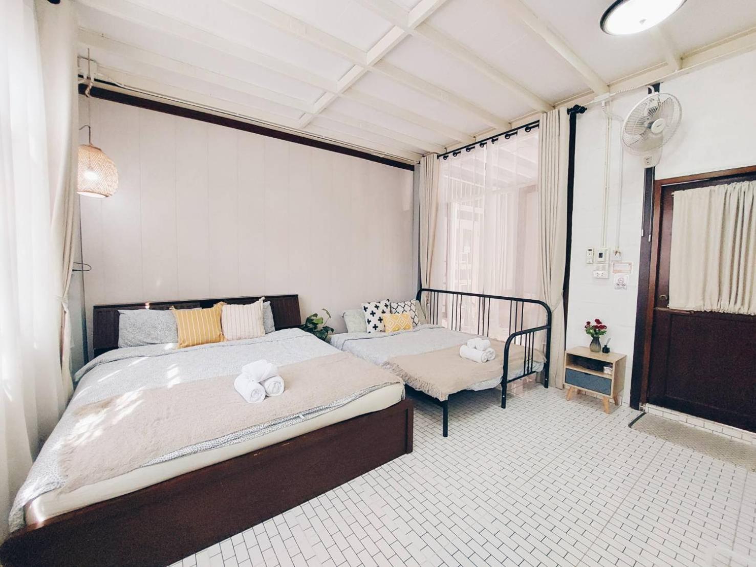 Double Room - Photo 28
