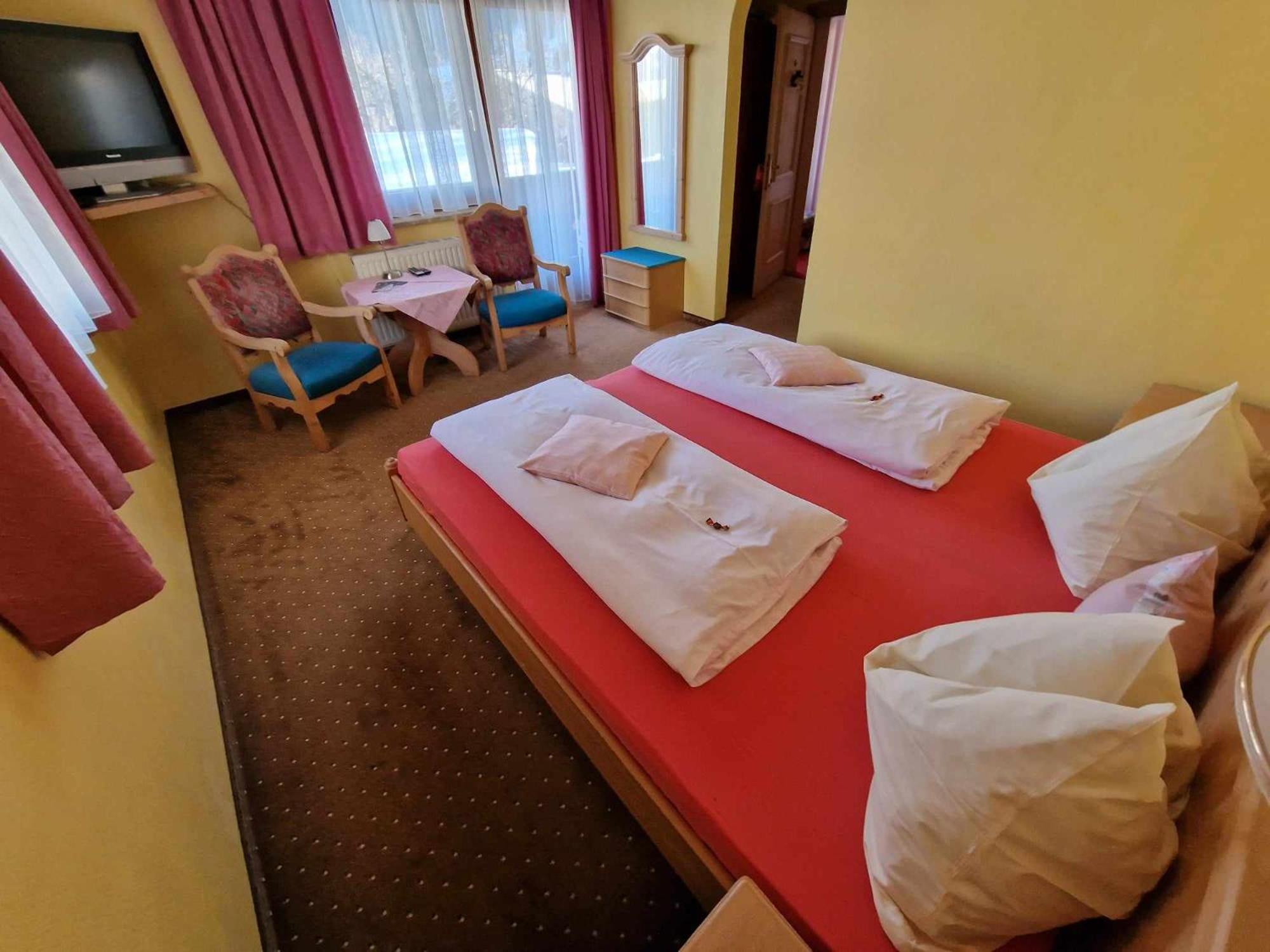 Double Room - Photo 4