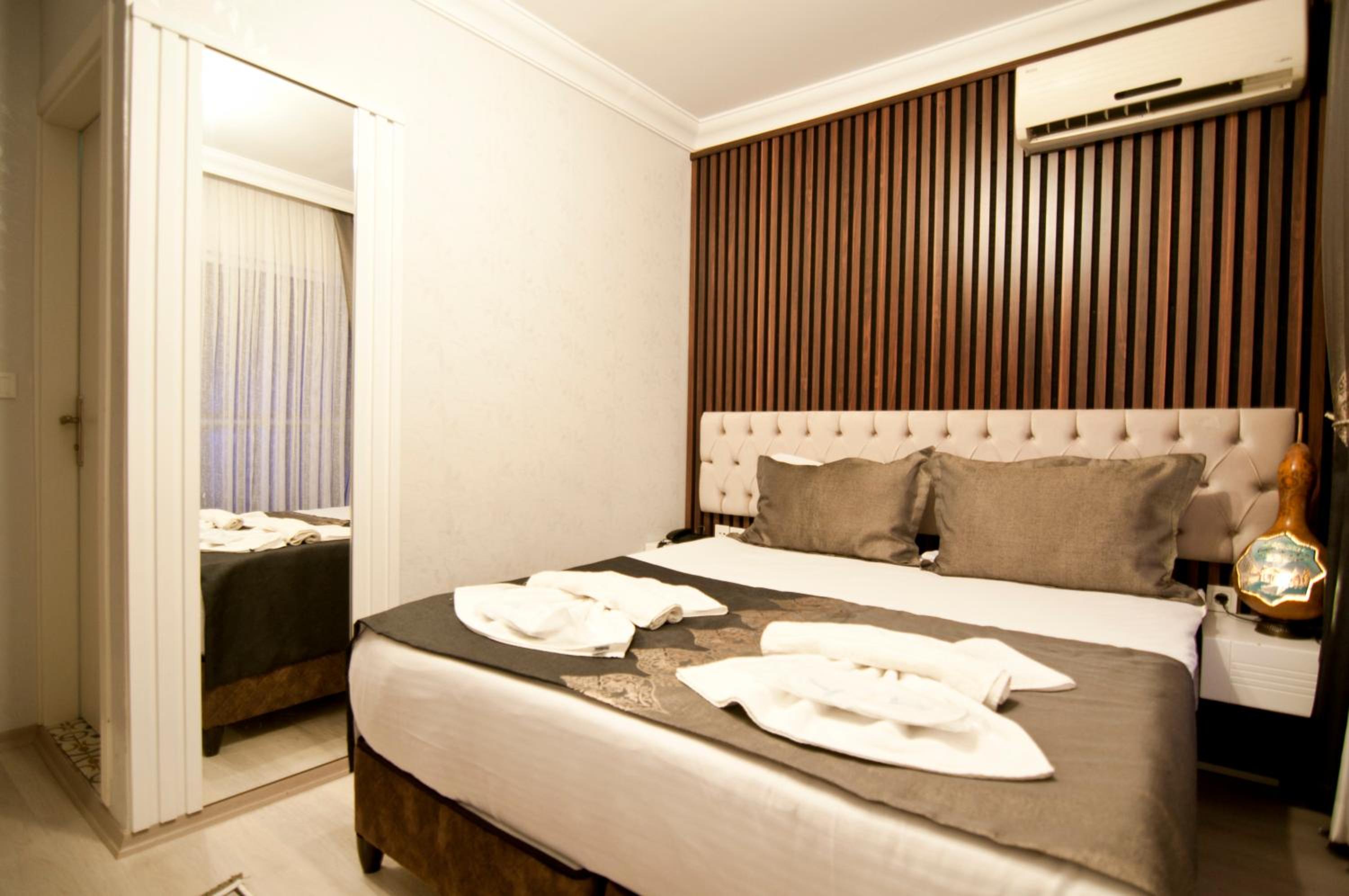Standard Double or Twin Room photo 2