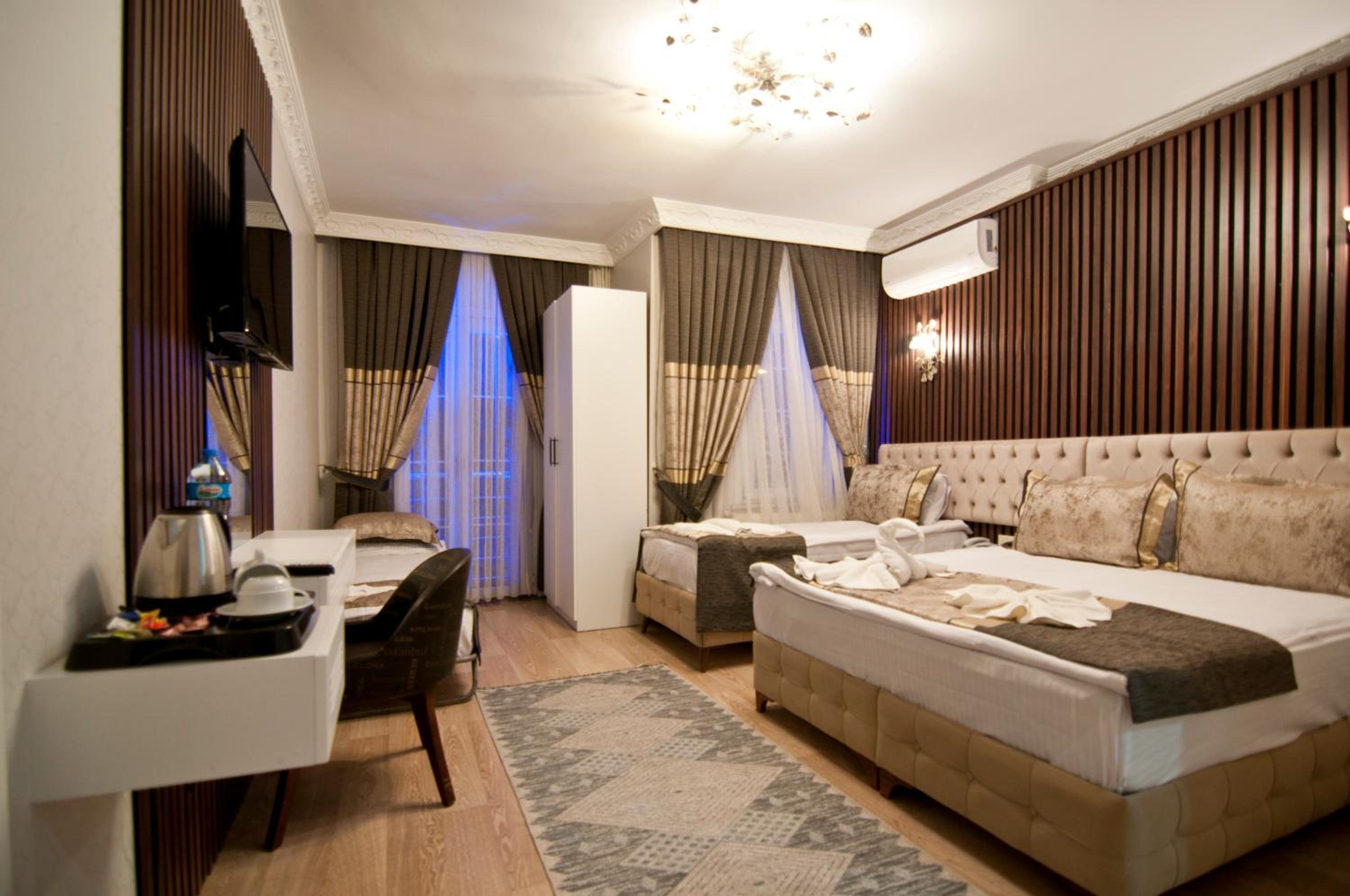 Family Room photo 2
