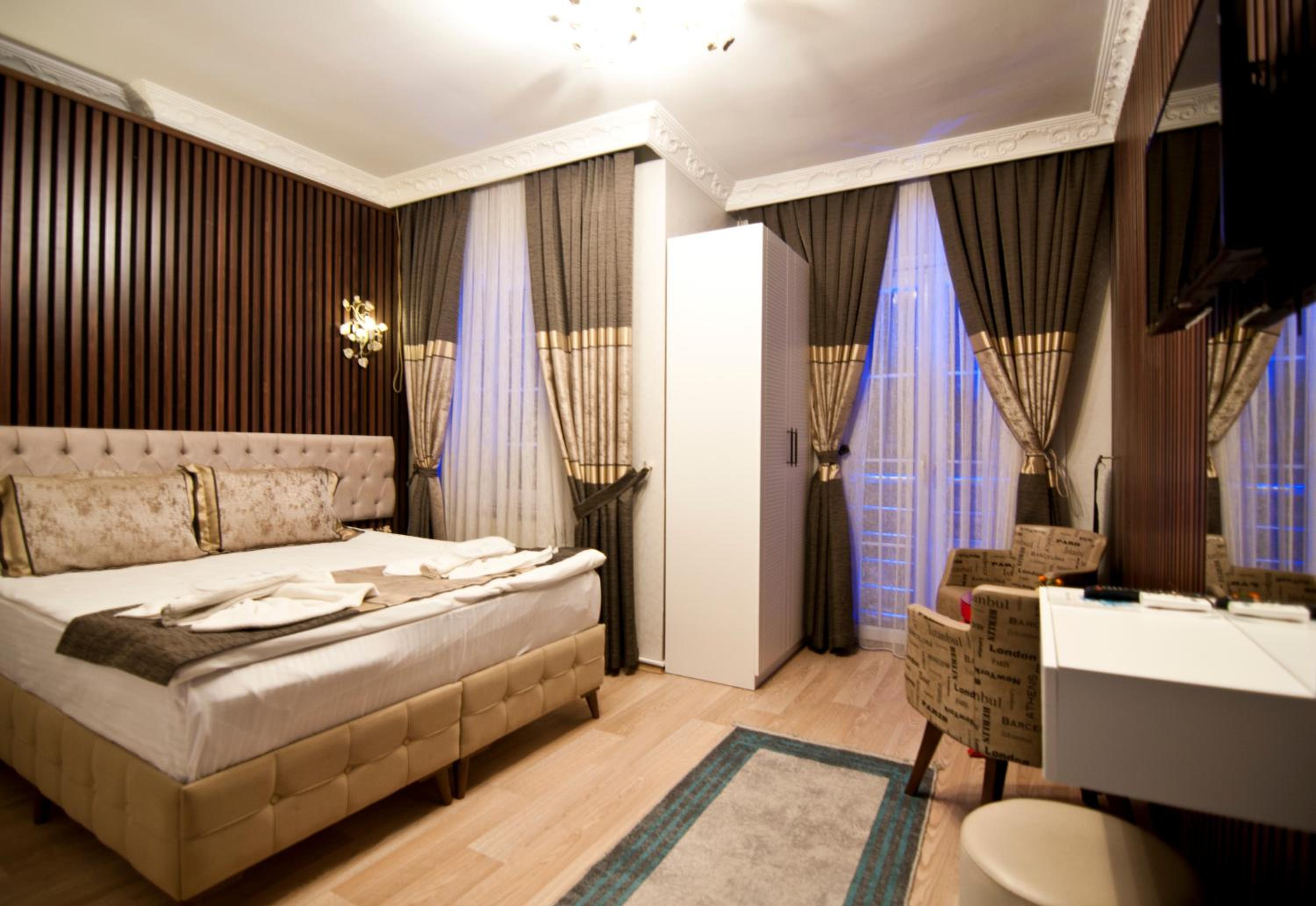Standard Double or Twin Room photo 1