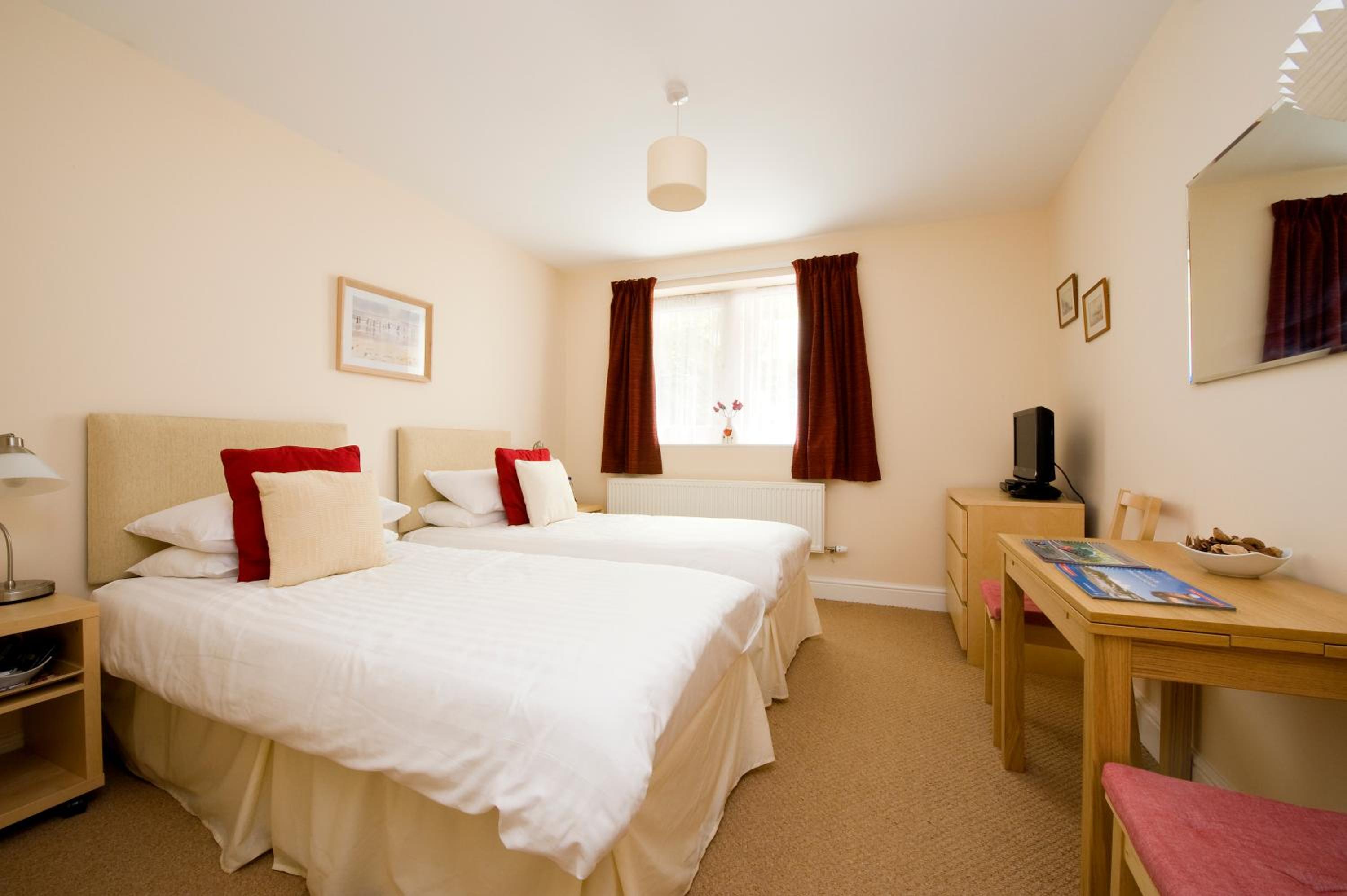 Standard Double or Twin Room photo 2