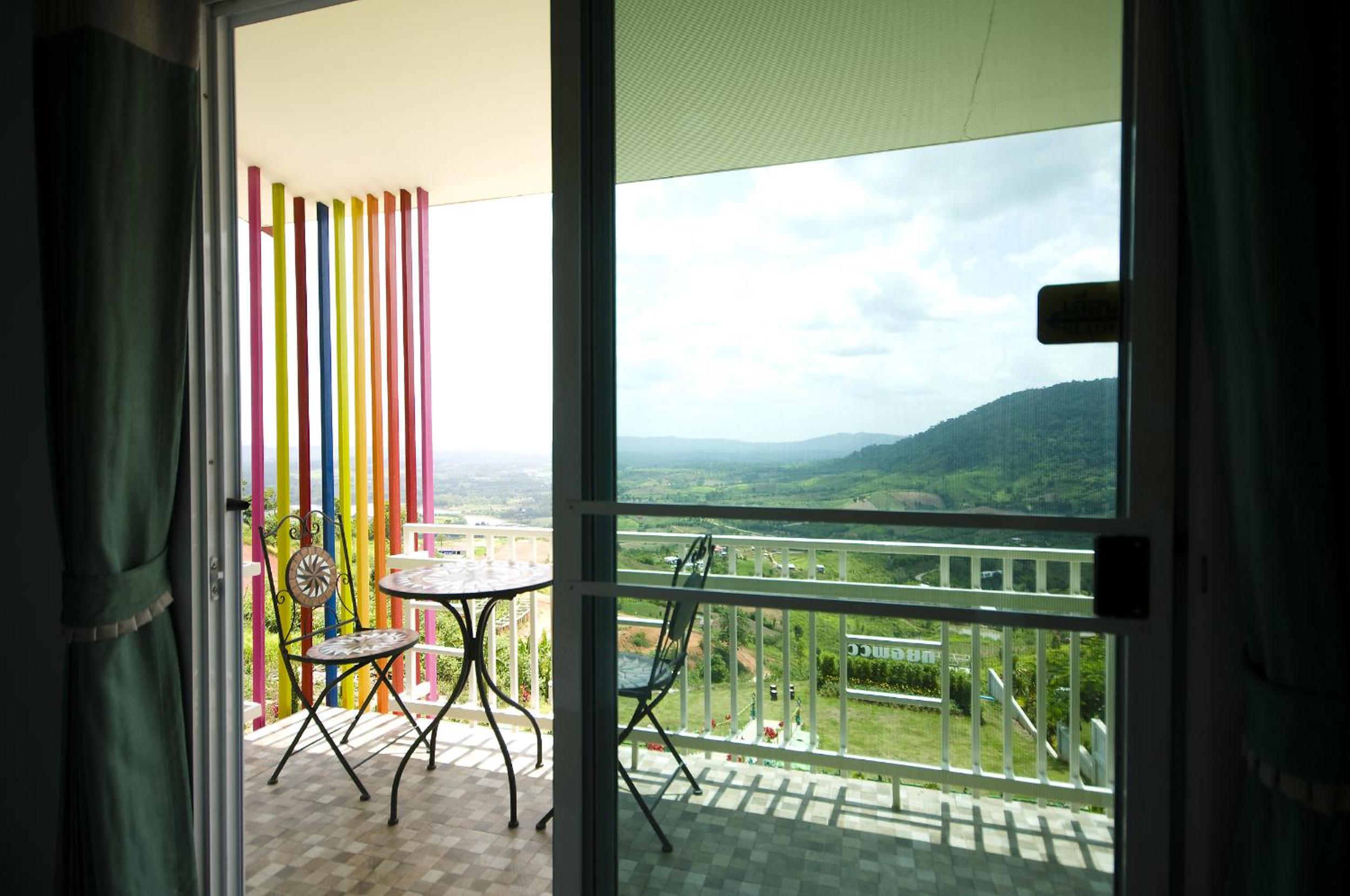 Double Room with Mountain View - Photo 3