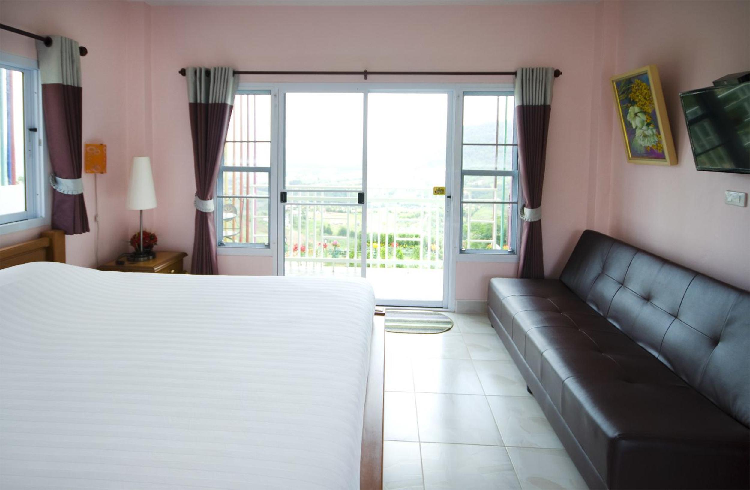 Deluxe Double Room with Balcony - Photo 1