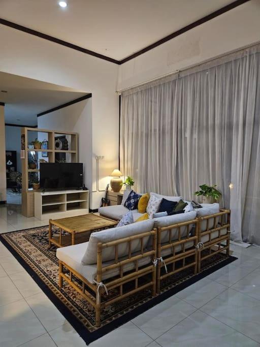 Three-Bedroom House photo 1