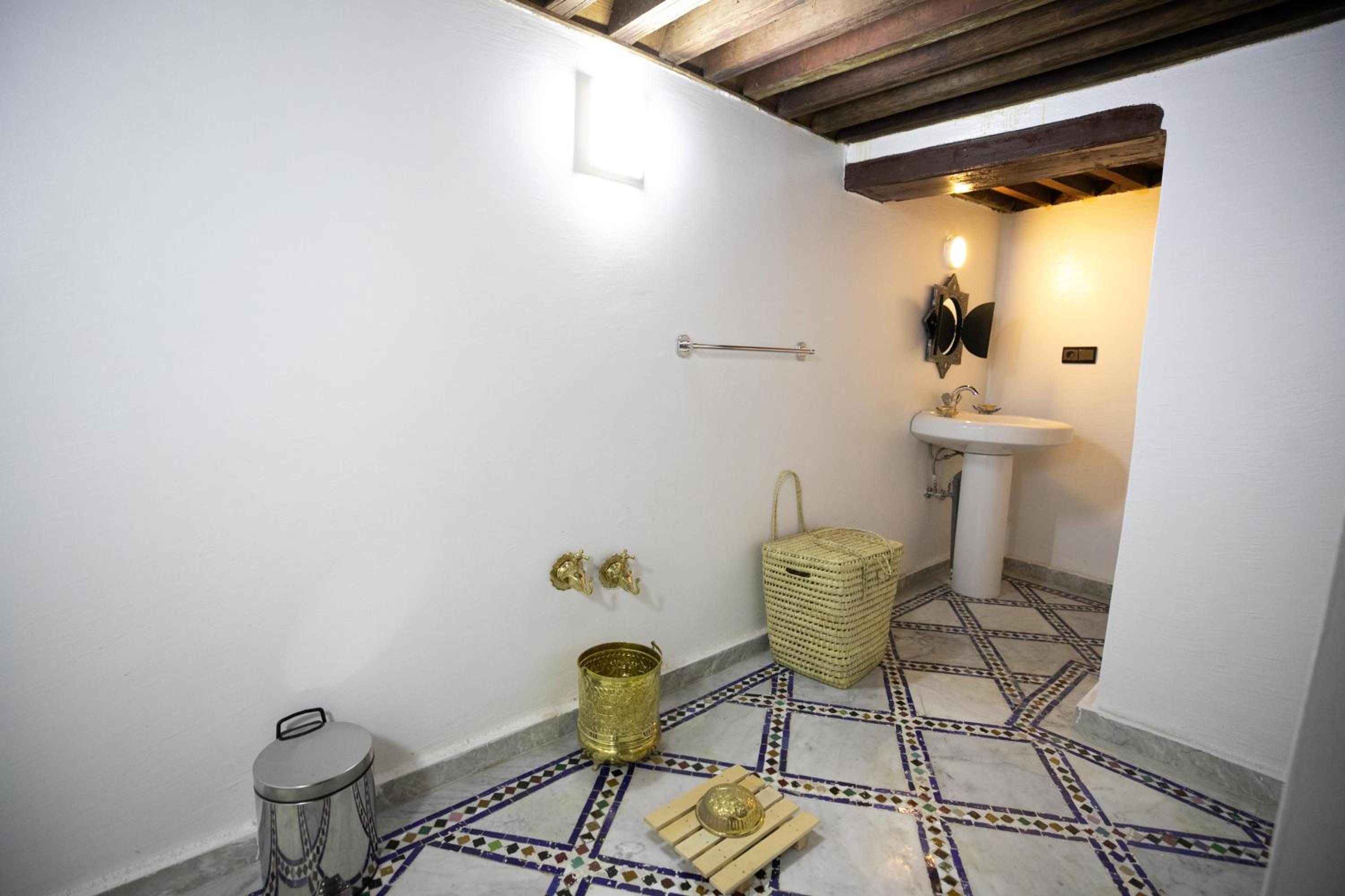 Moulay Ghazal Room - Photo 6