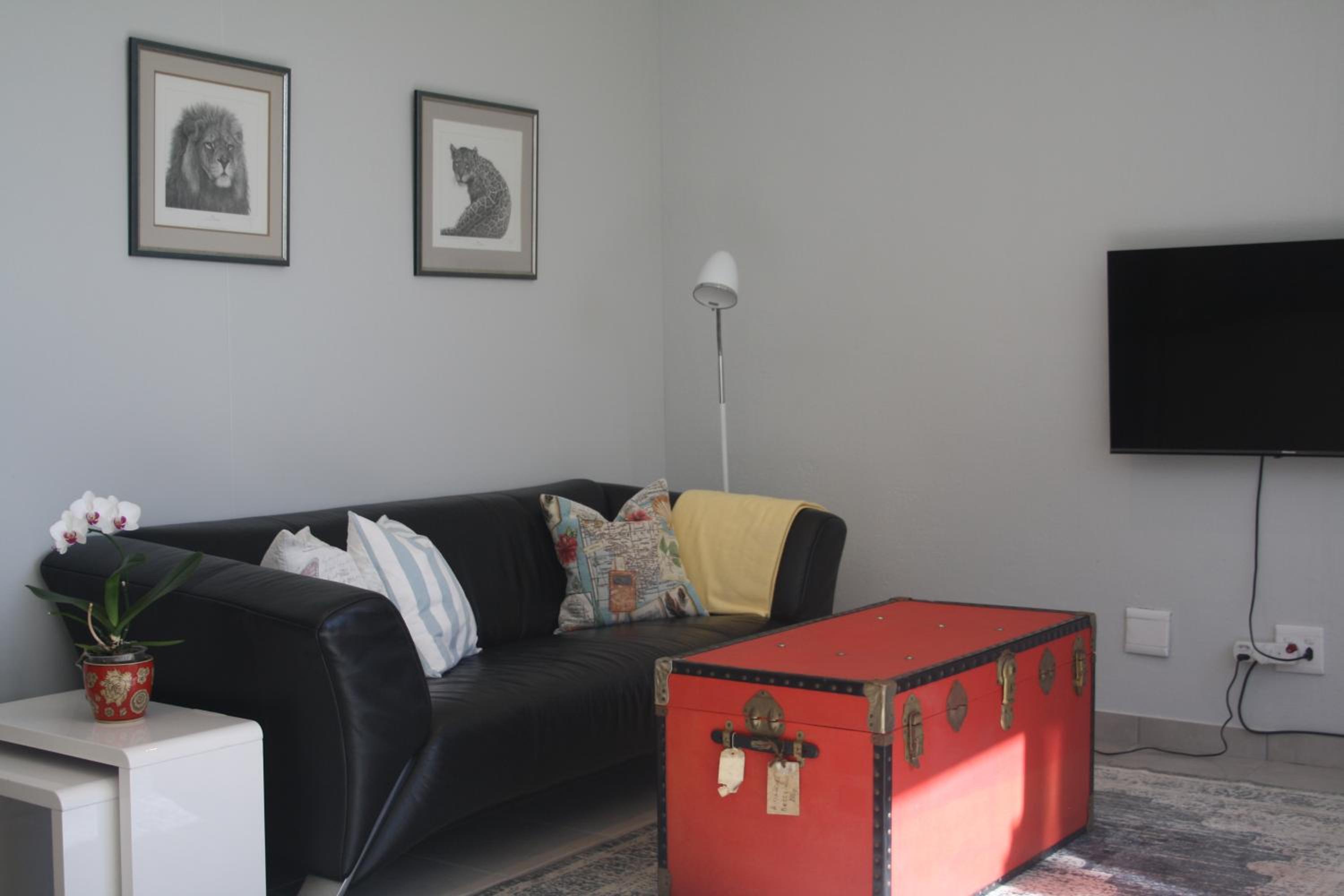One-Bedroom Apartment - Photo 23