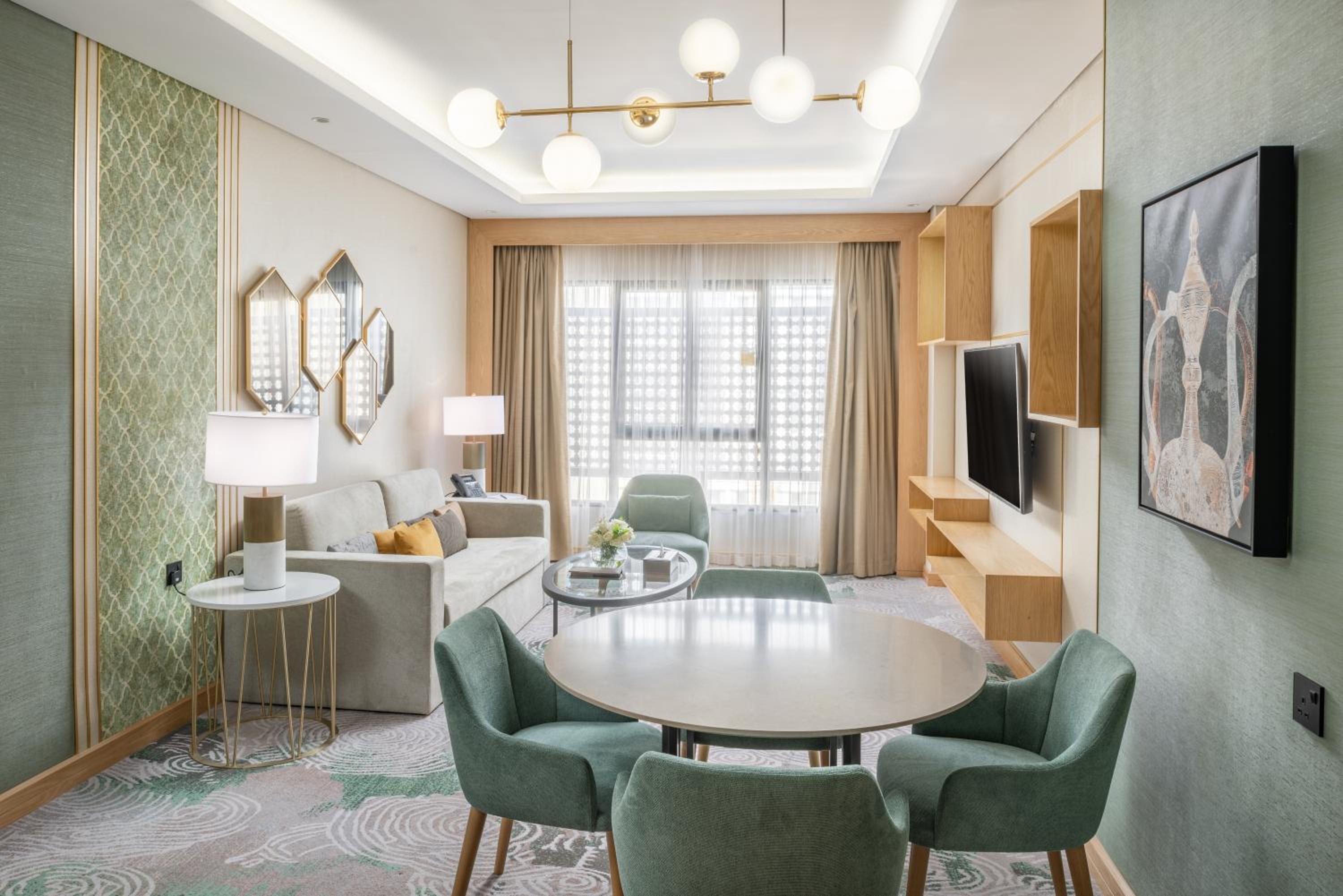 Executive Suite With City View
