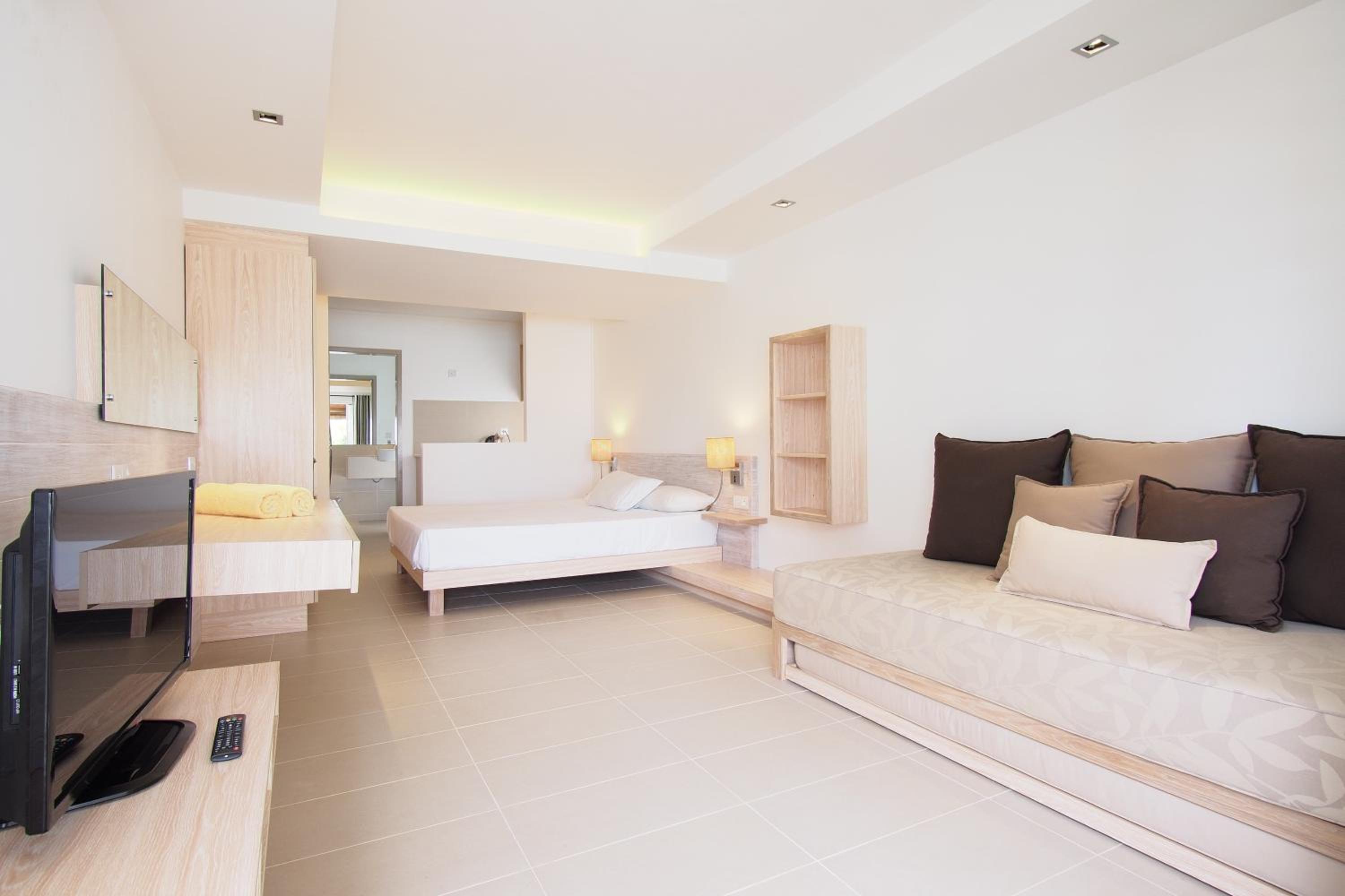 Beachfront Studio with Sea View