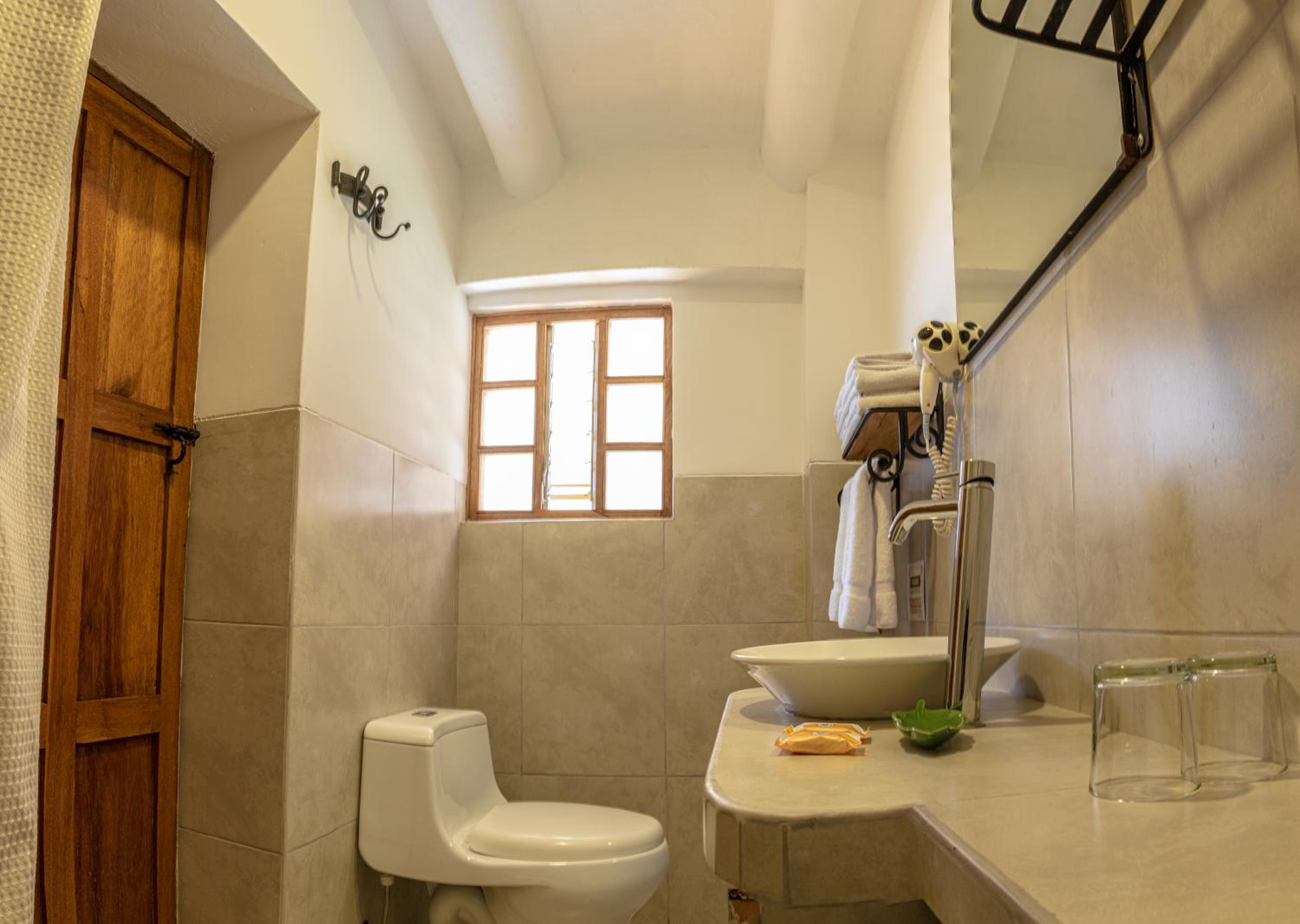 Standard Double or Twin Room photo 3