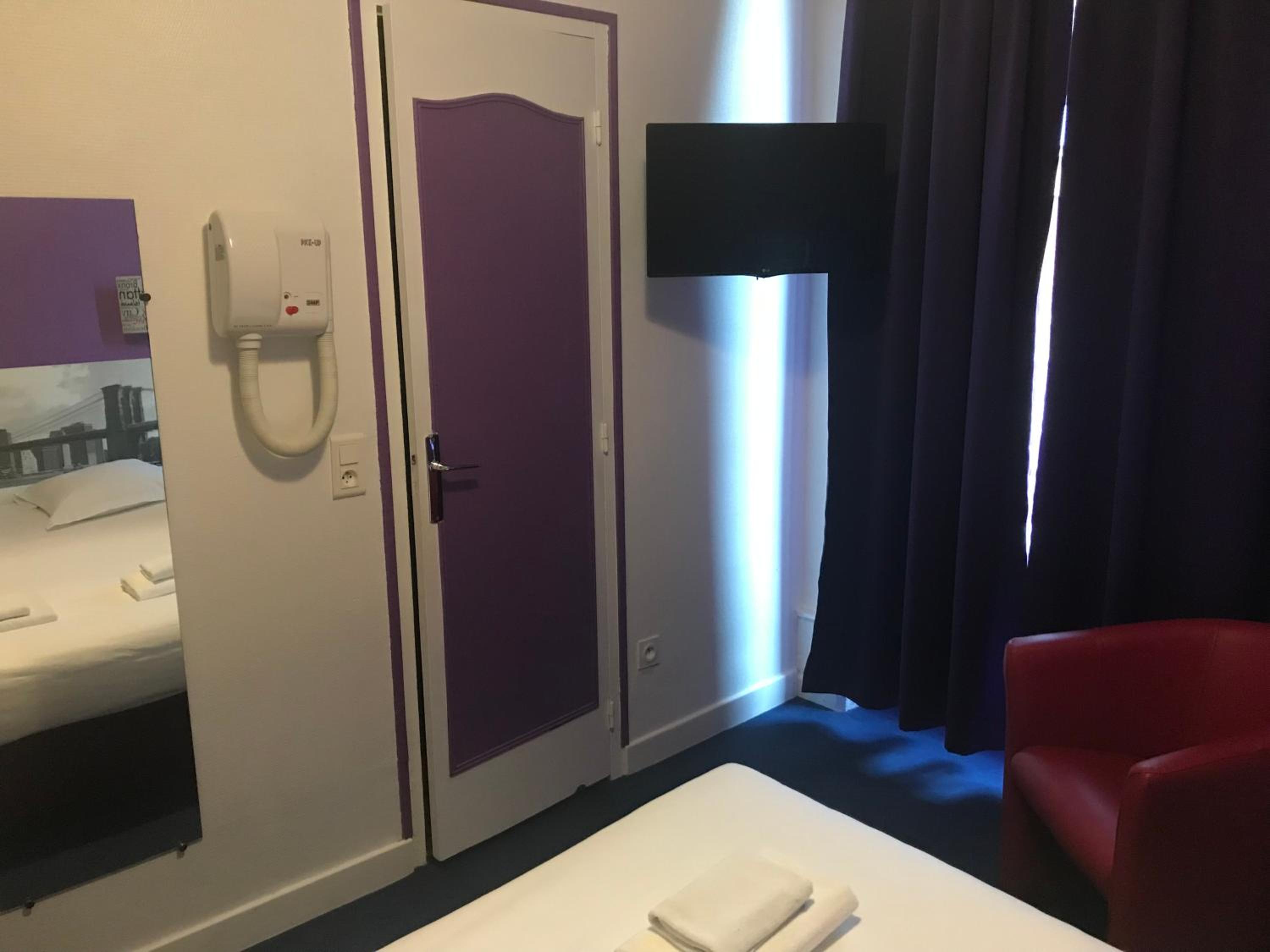 Standard Double Room photo 3