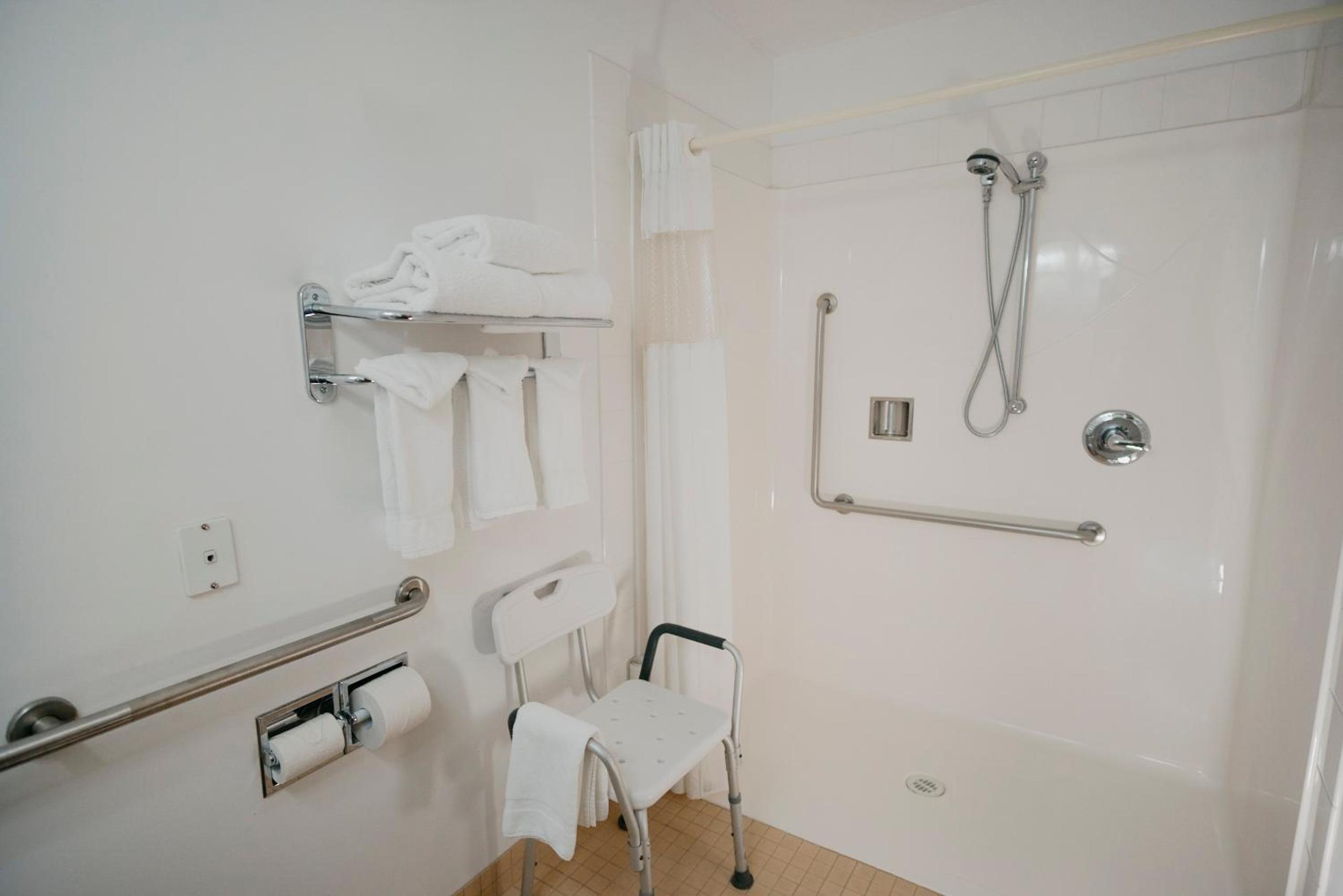 Ramada Golden, Photo 3