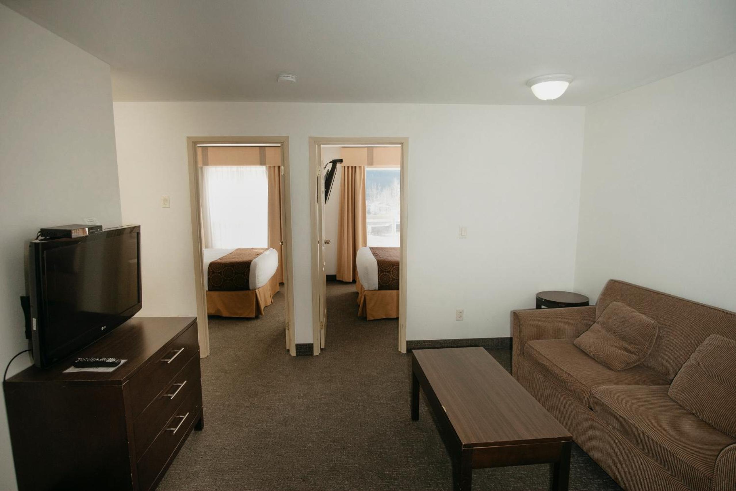 Two-Bedroom Suite with Two Queen Beds - Non-Smoking