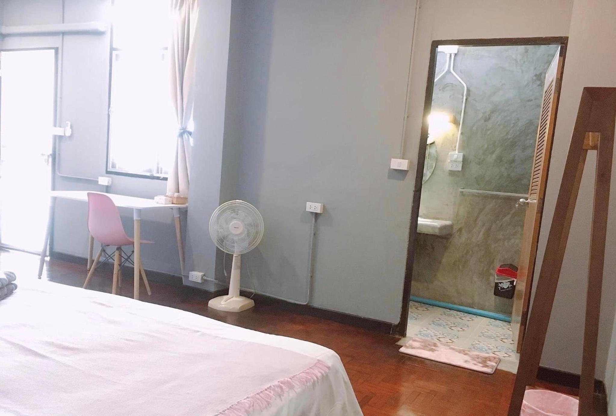 Comfort Triple Room