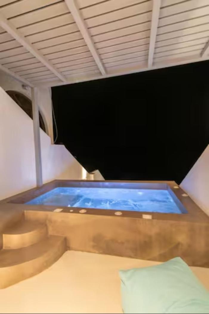 Villa photo 2