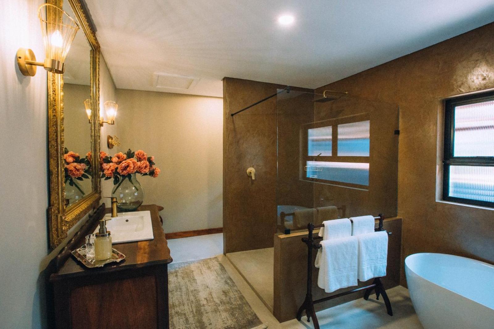 Boutique Luxury Room 10 photo 3