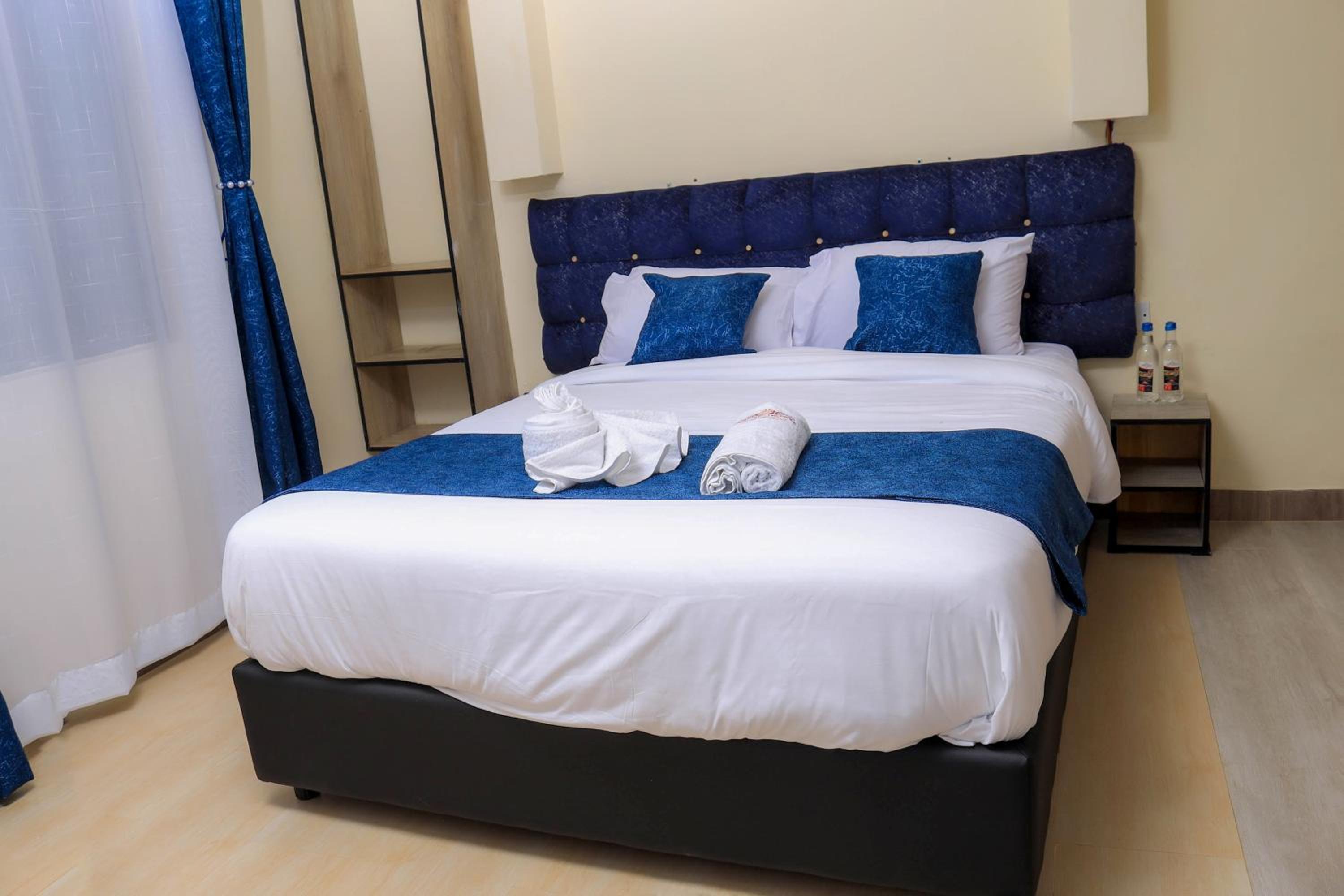 Standard Queen Room photo 1