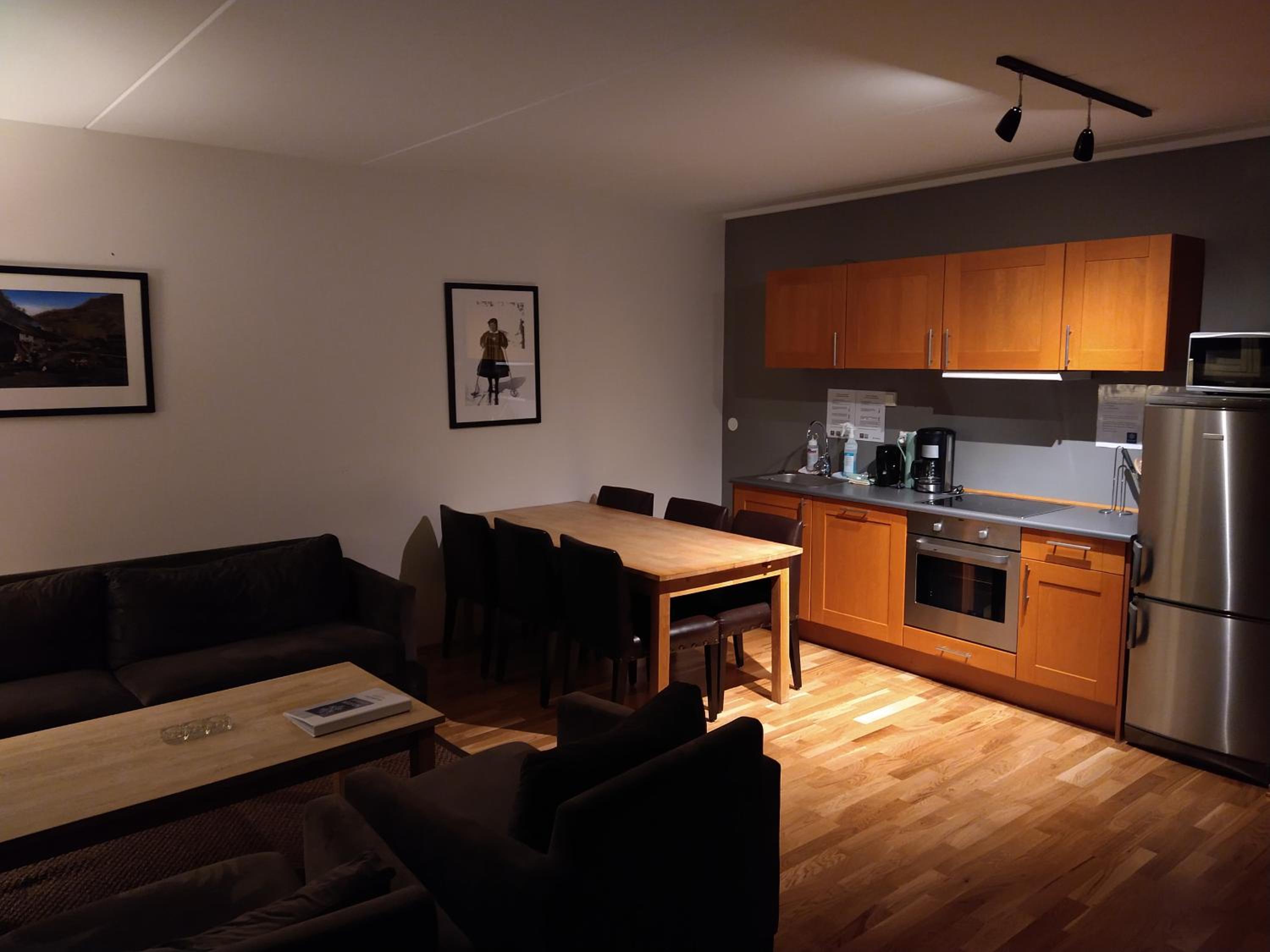Apartment with Mountain View photo 2