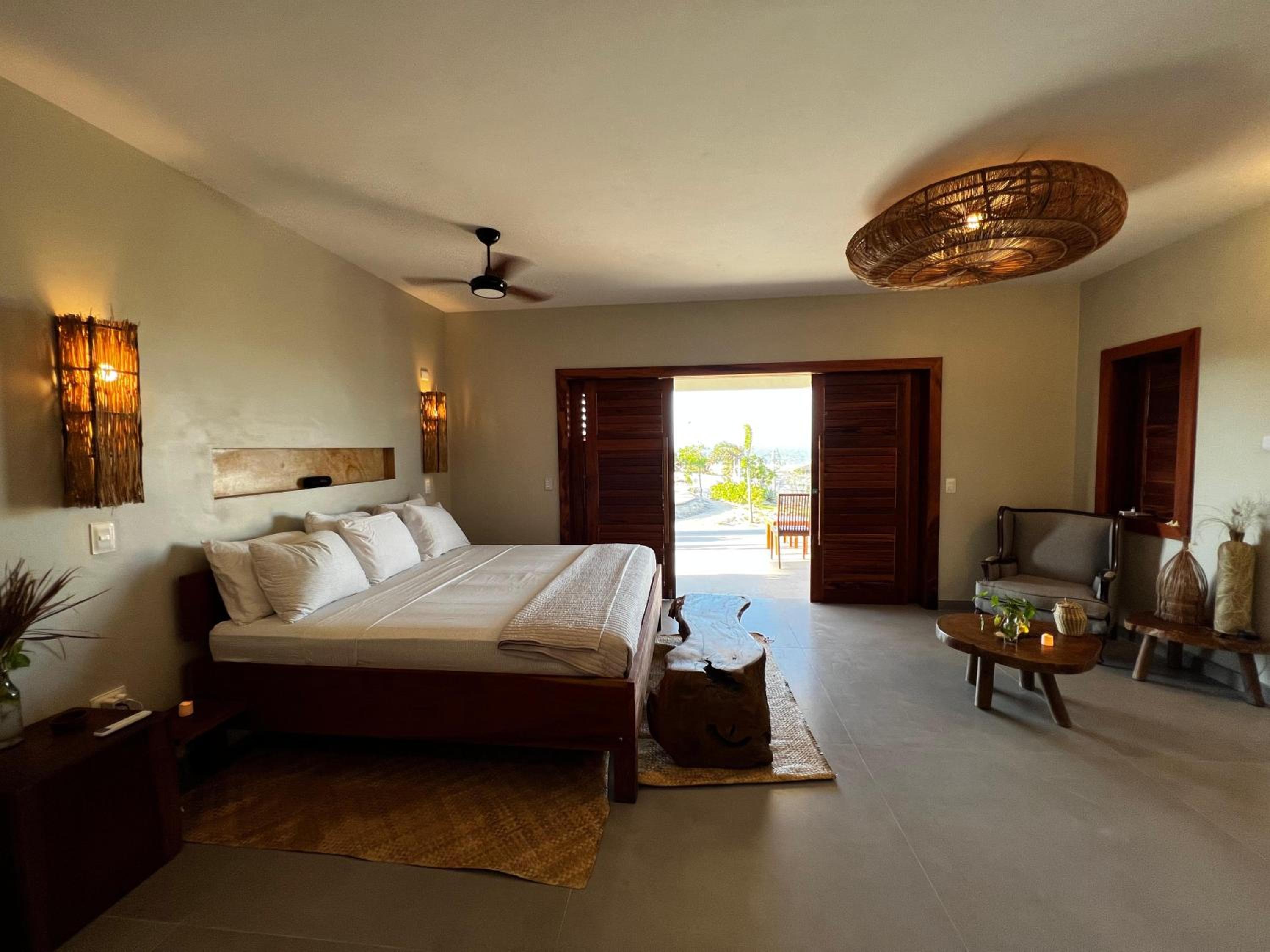 Deluxe Triple Room With Sea View photo 1
