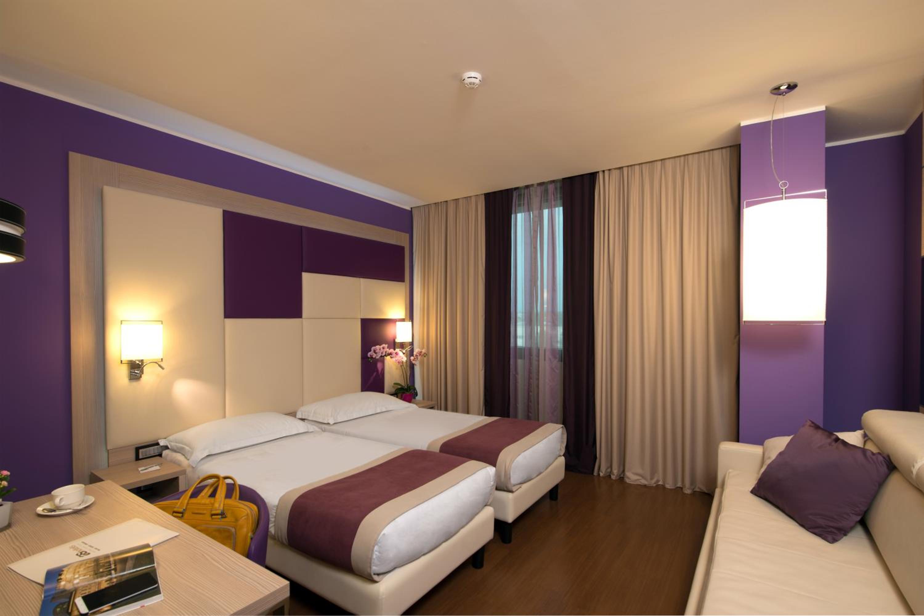 Twin Room - Photo 5