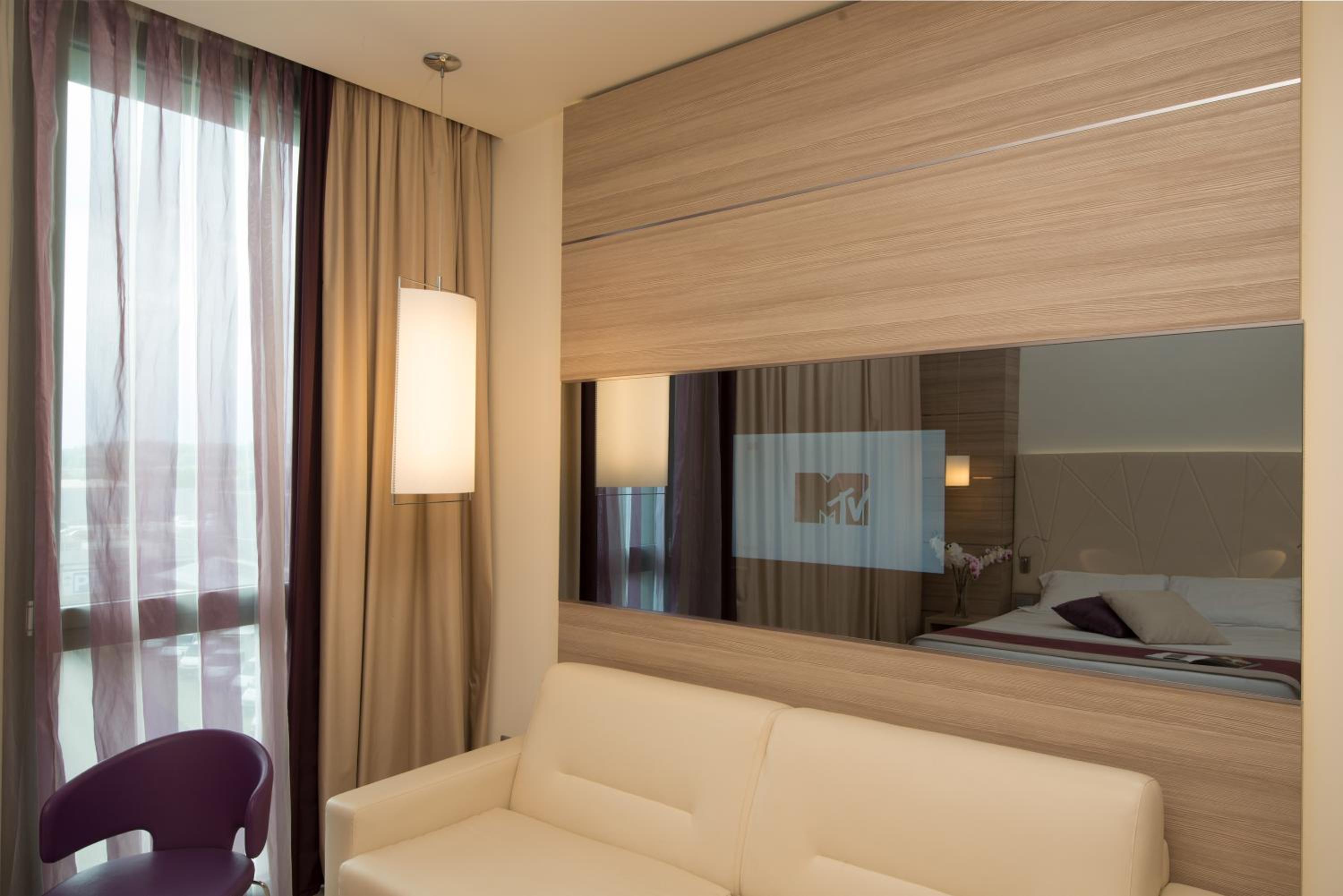 Double Room - Photo 4