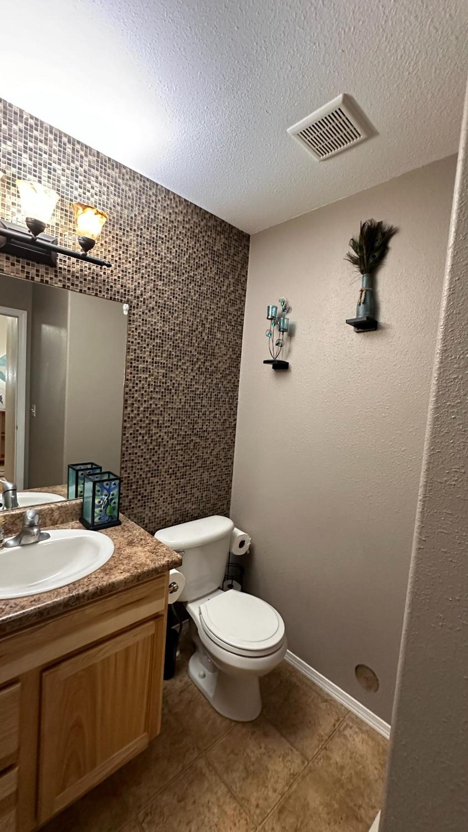 Three-Bedroom House photo 3