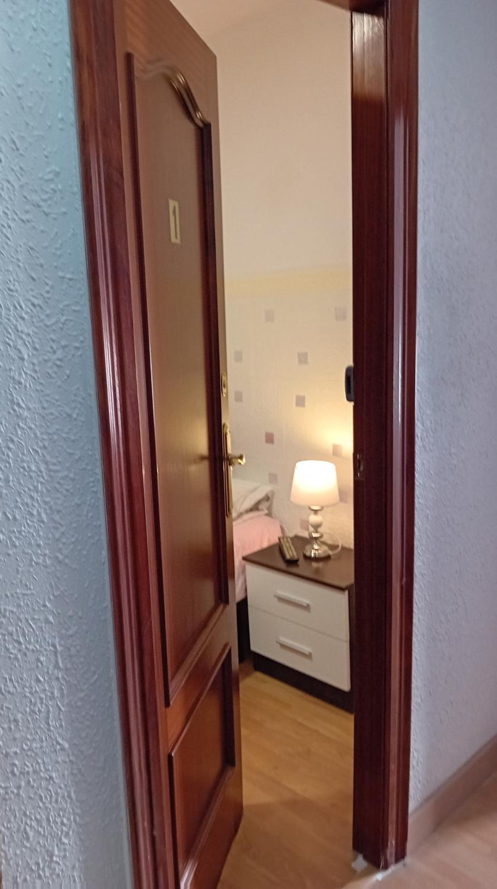 Habitación Individual Estándar con Baño Compartido