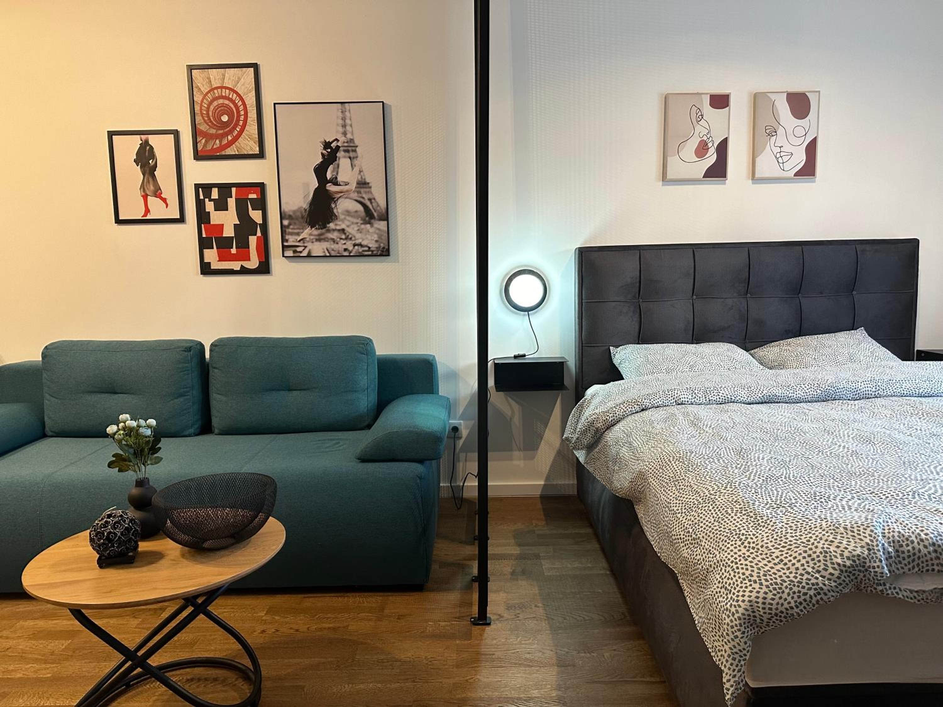 One-Bedroom Apartment photo 1