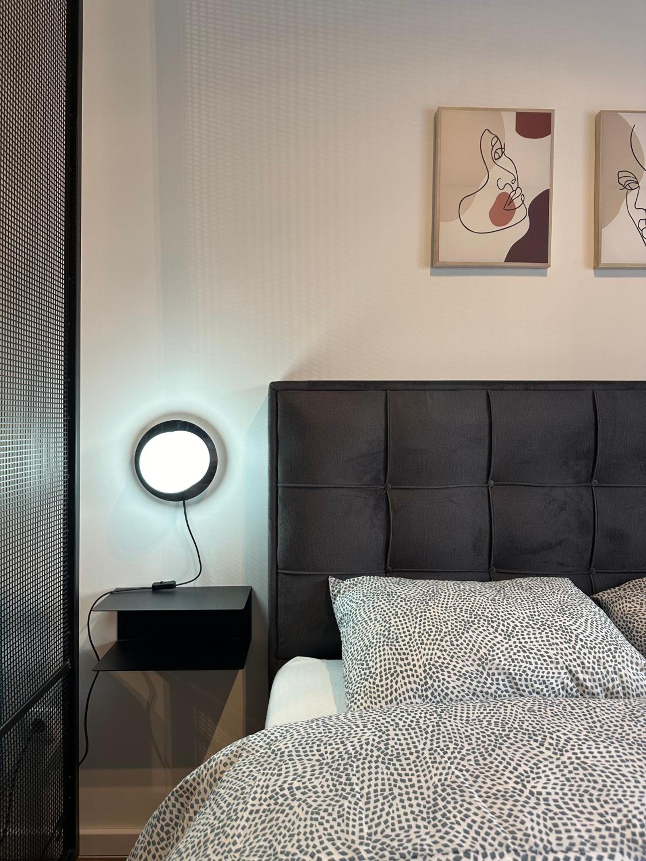 One-Bedroom Apartment photo 3
