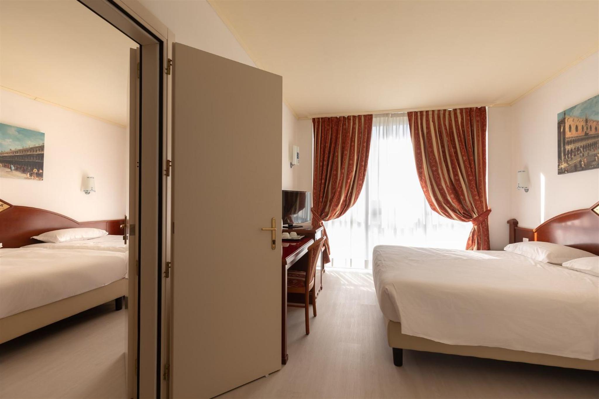 Two Connecting Rooms - Photo 1