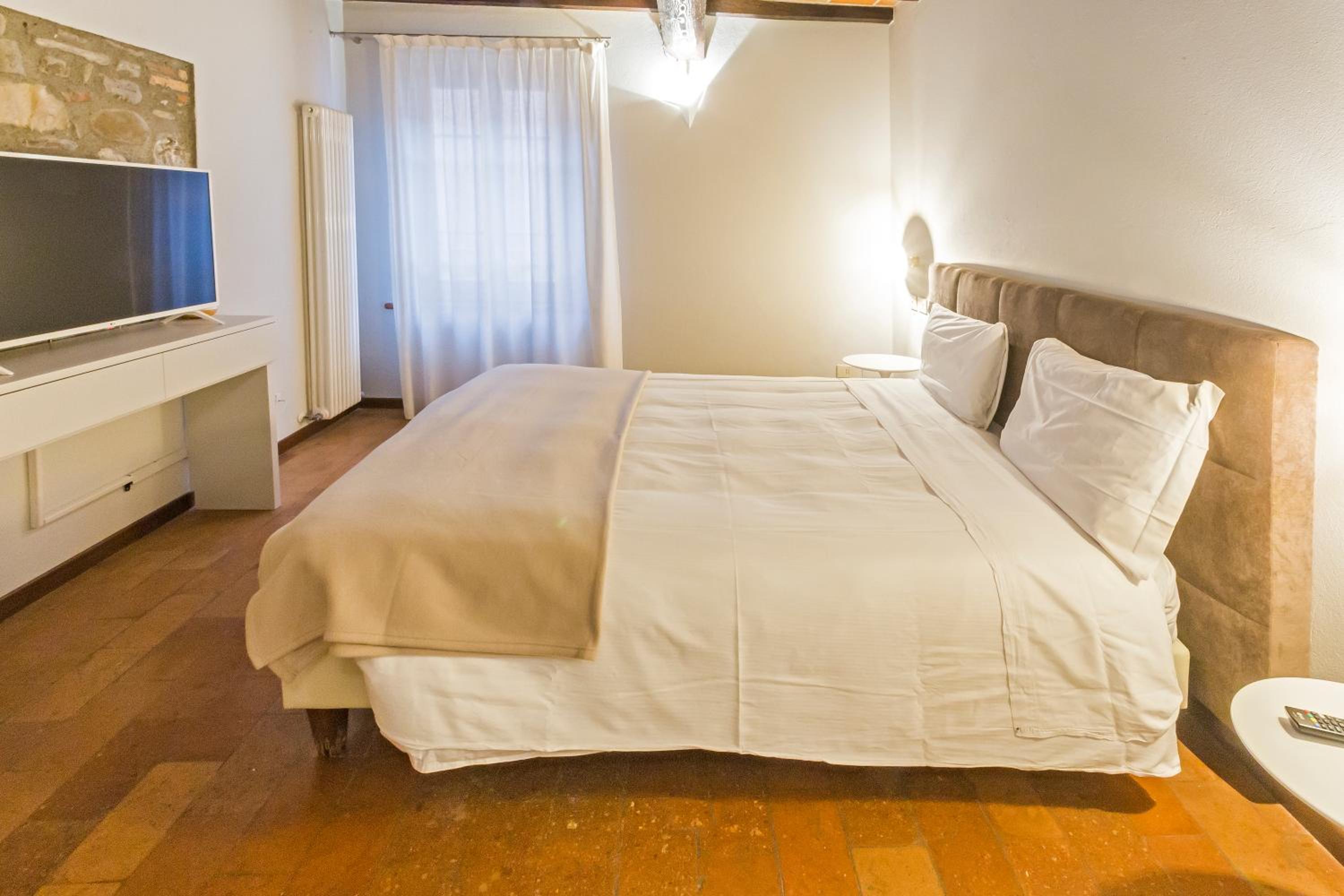 Classic Suite - Photo 25