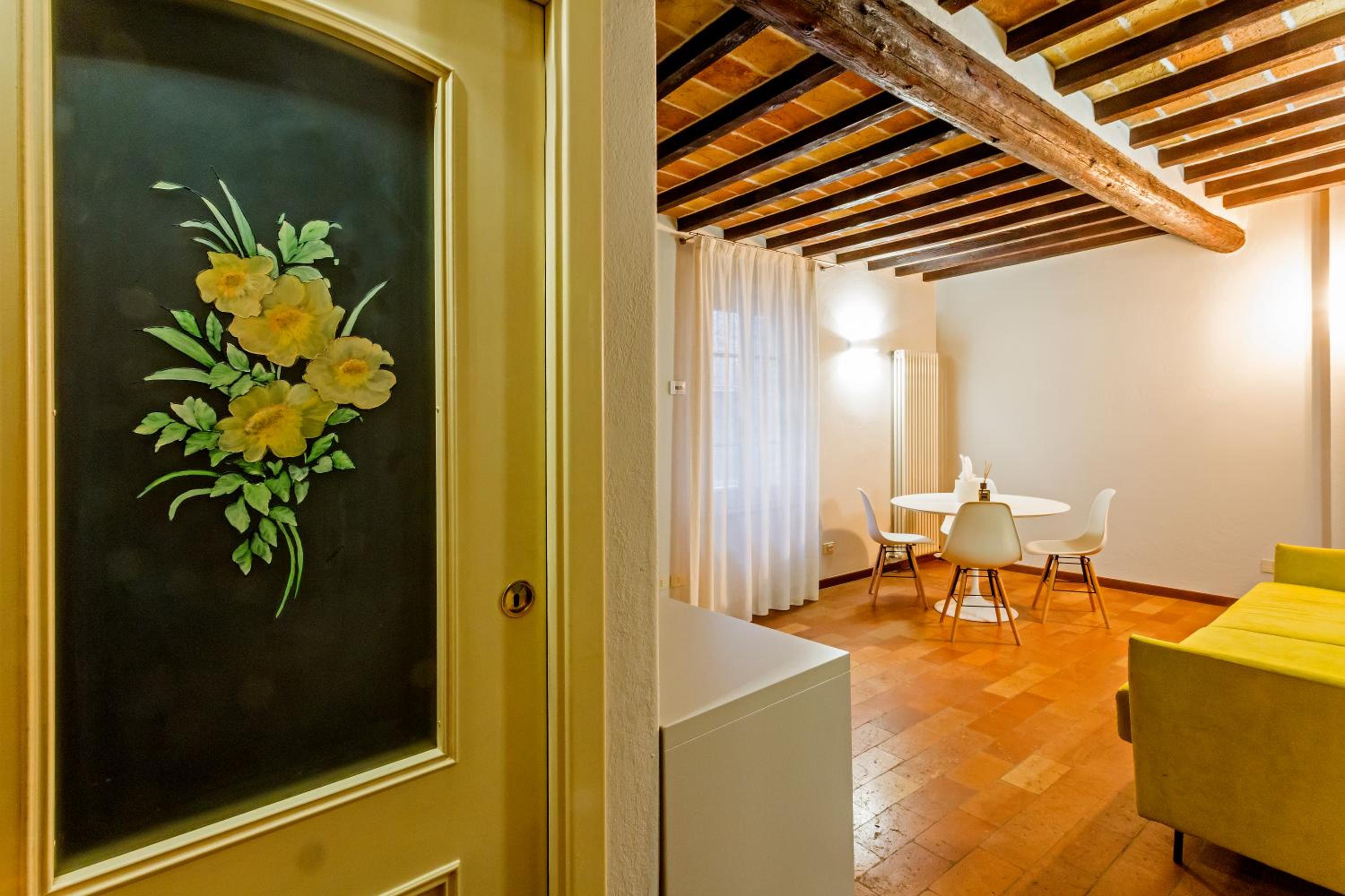 Classic Suite - Photo 21
