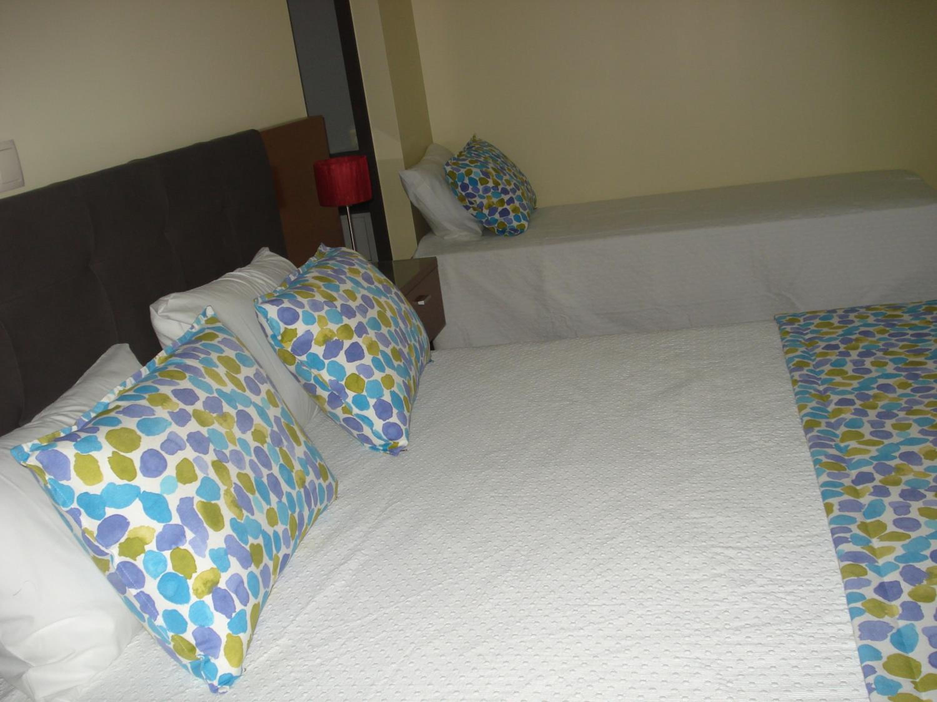 Triple Room with River View - Photo 3