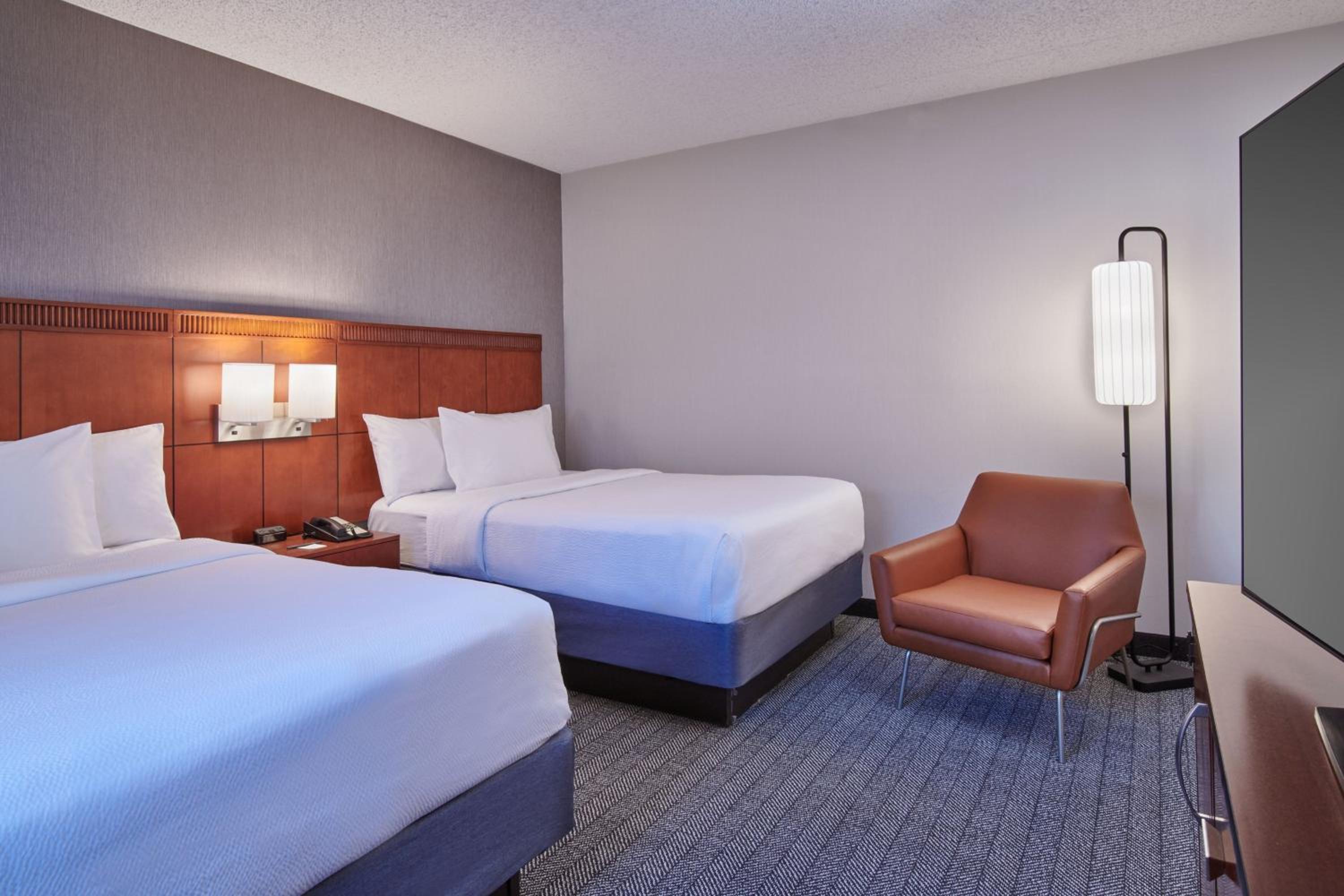 Double Suite with Courtyard View - Photo 1