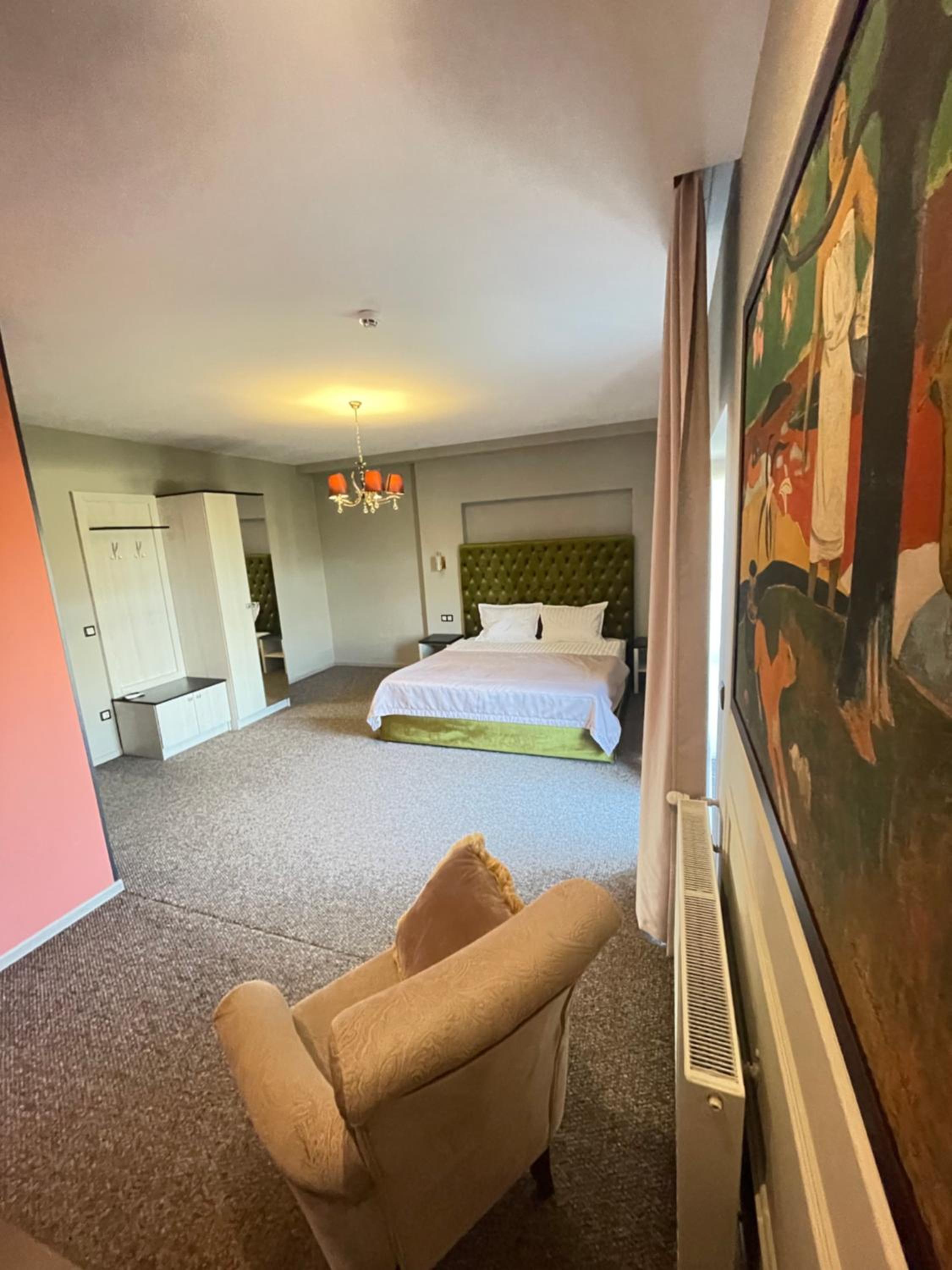 Deluxe Double Room with Balcony photo 2