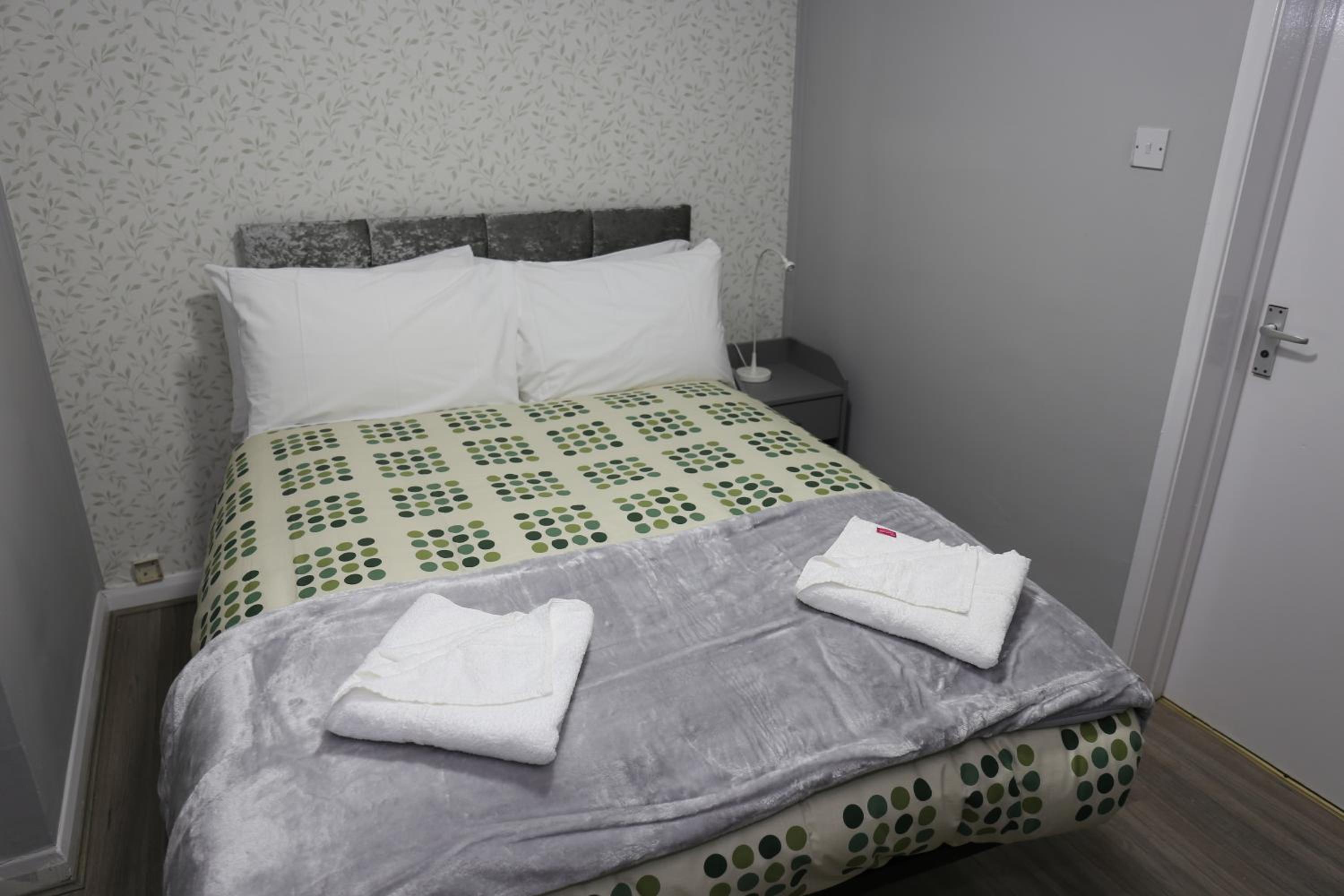 Triple Room with Shared Bathroom photo 2