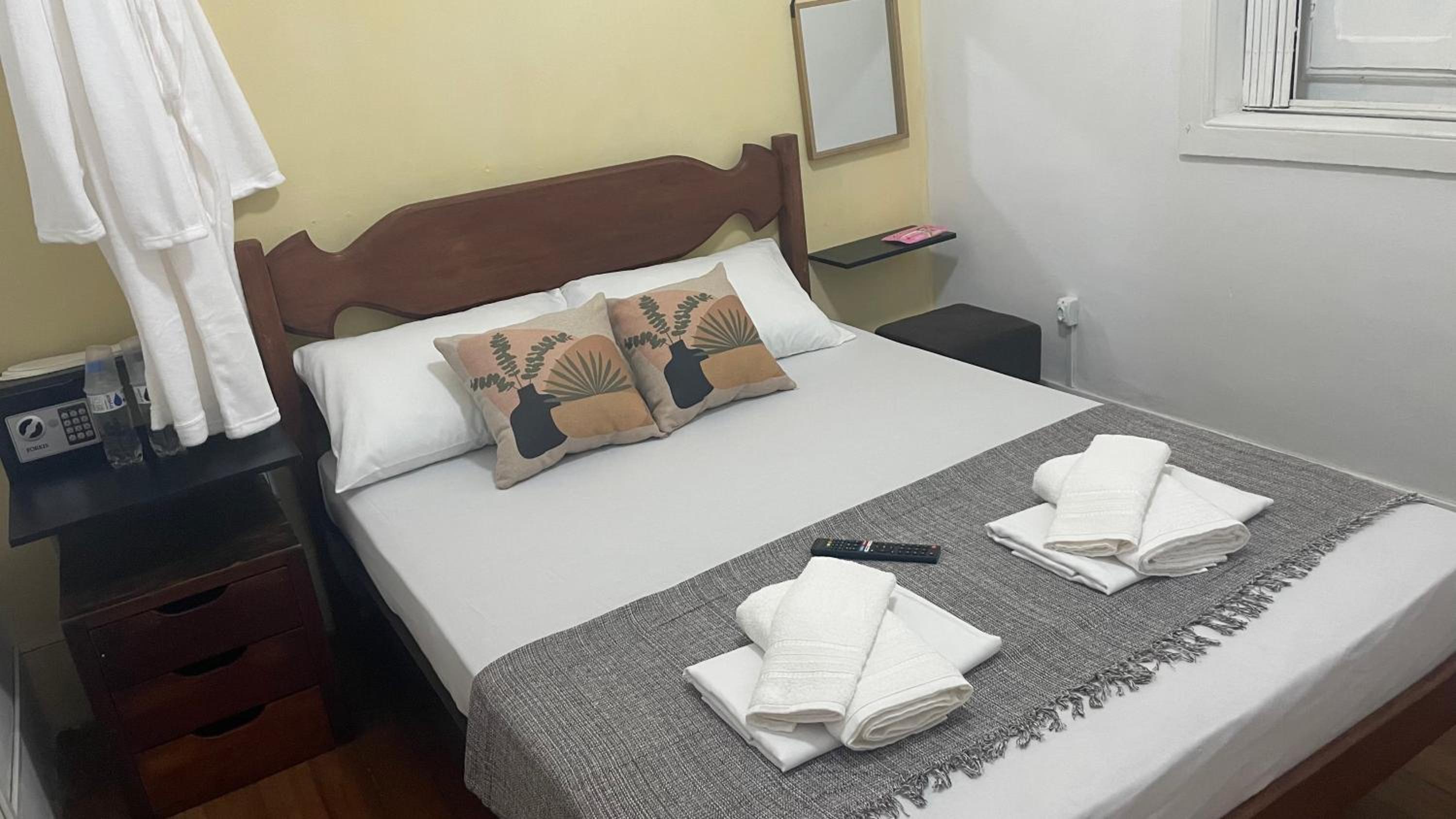 Double Room with Shared Toilet