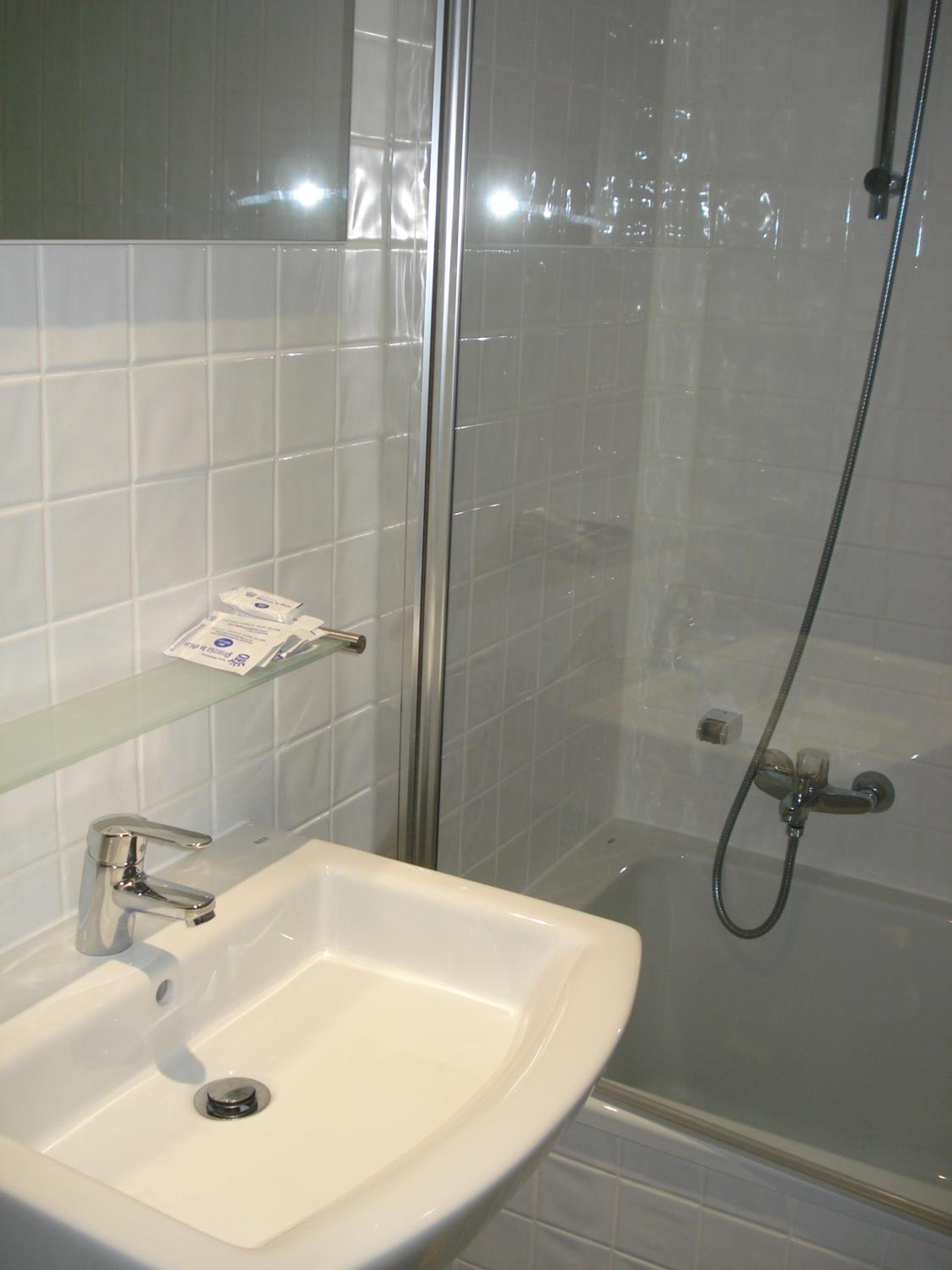 Triple Room with River View - Photo 6