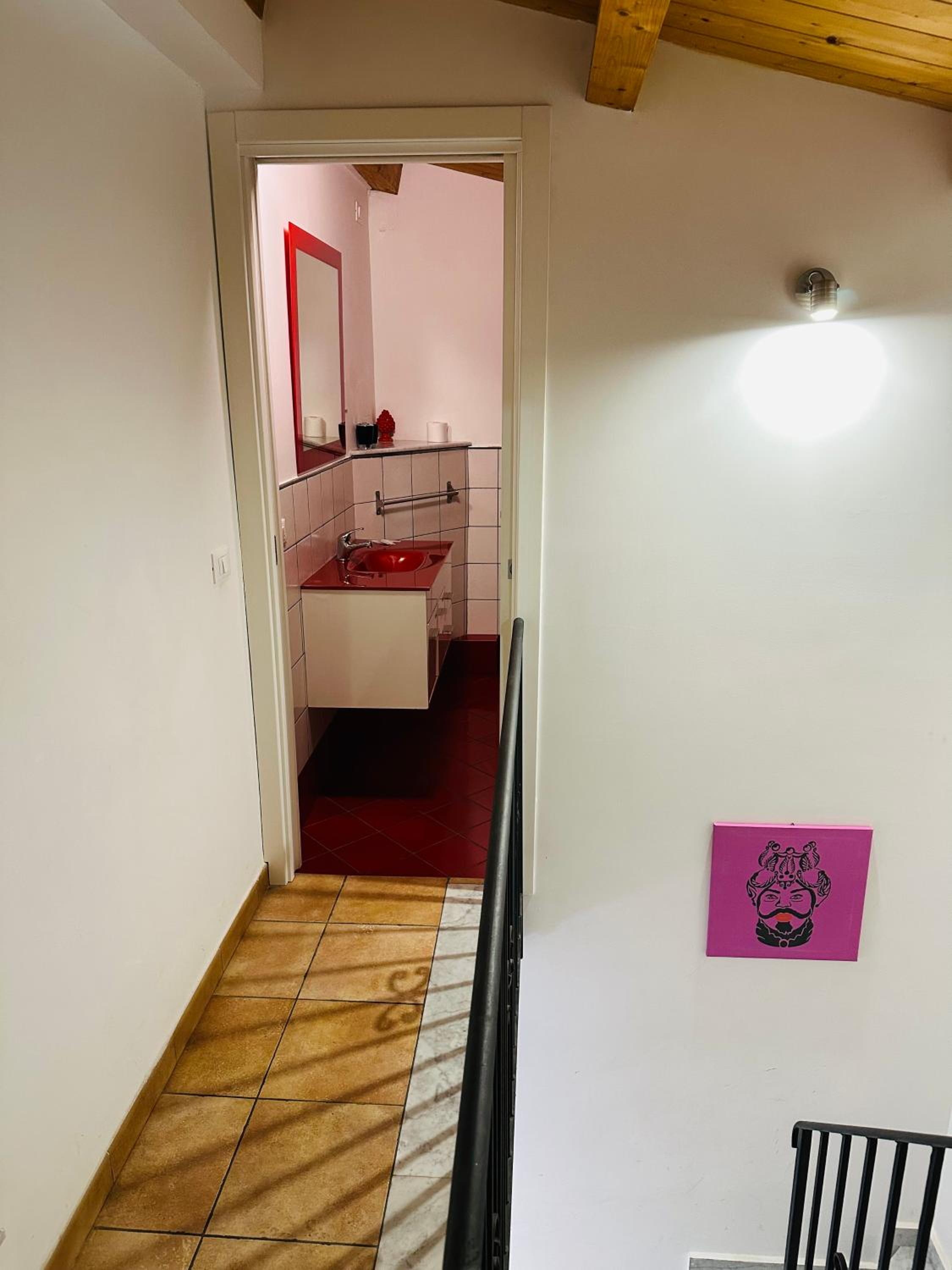 One-Bedroom Apartment - Photo 7