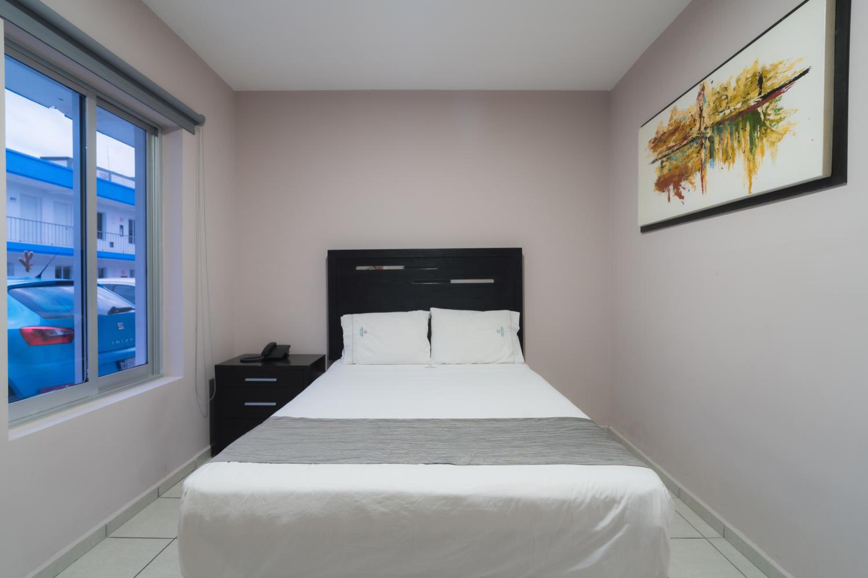 Double Room - Photo 6