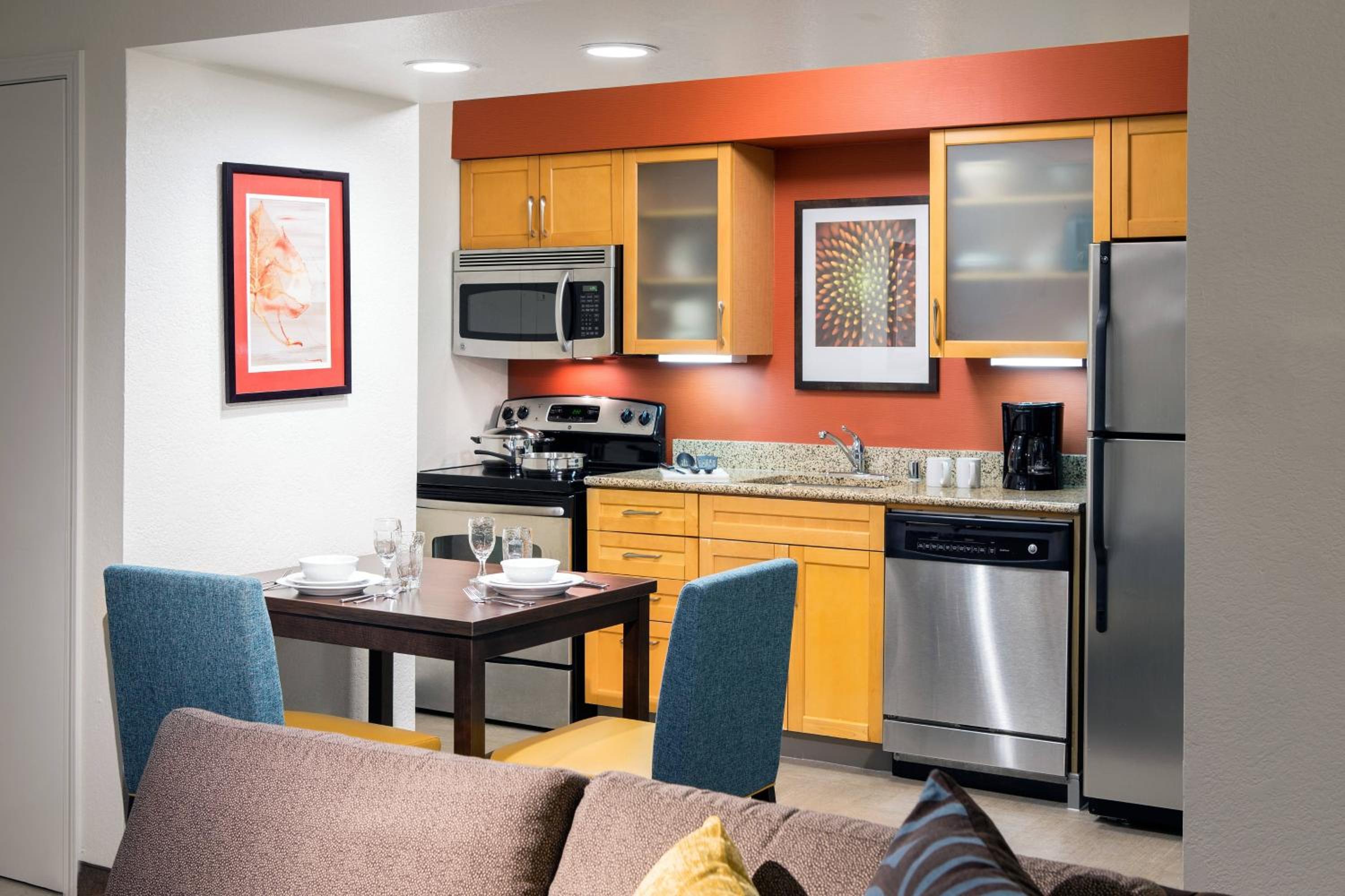 King Studio With Sofa Bed