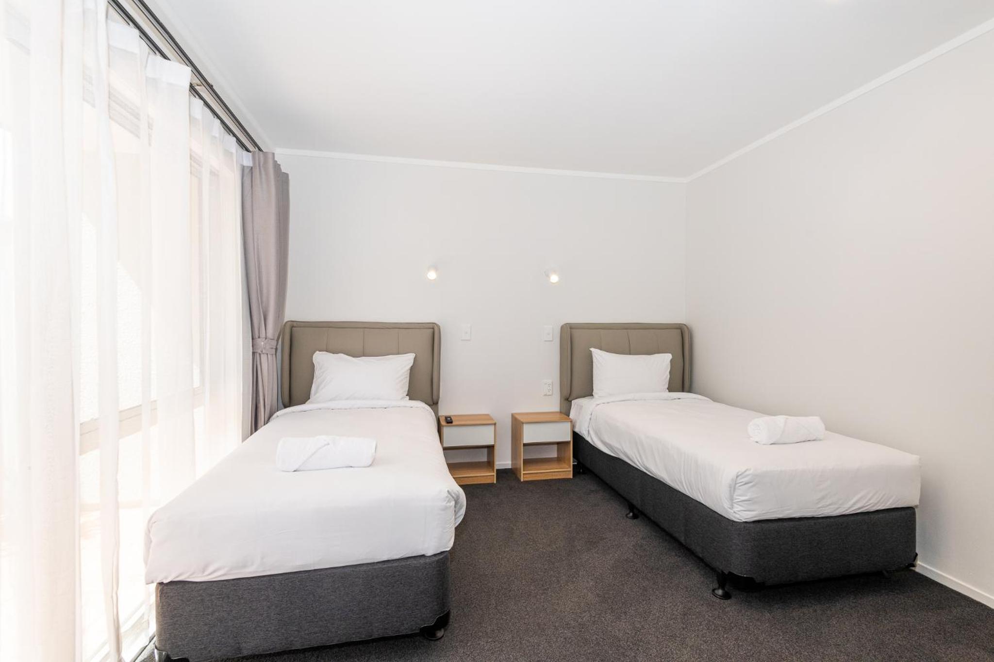 Standard Two-Bedroom Suite with Spa Bath - Photo 4