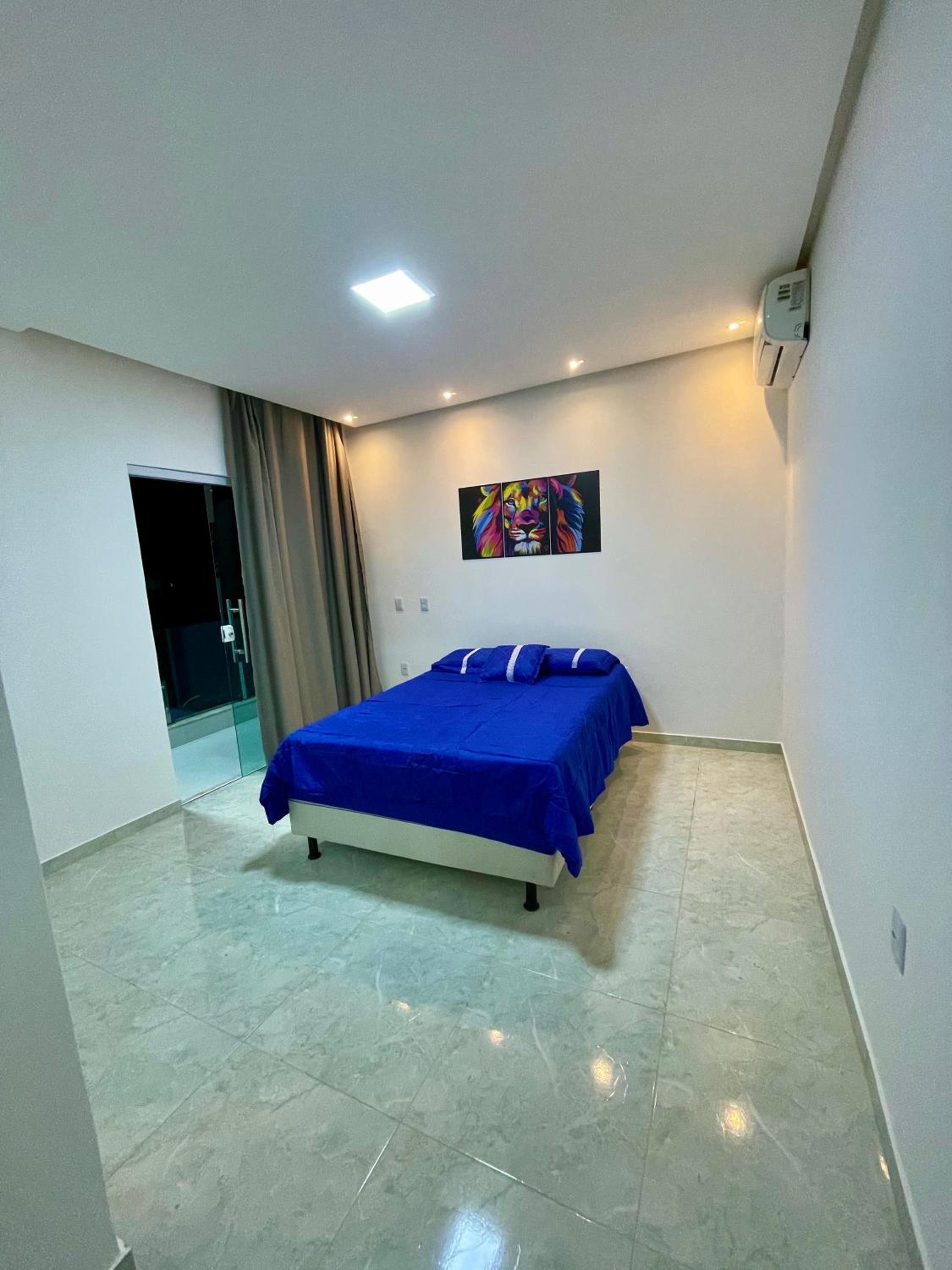 Three-Bedroom Vacation Home  photo 1