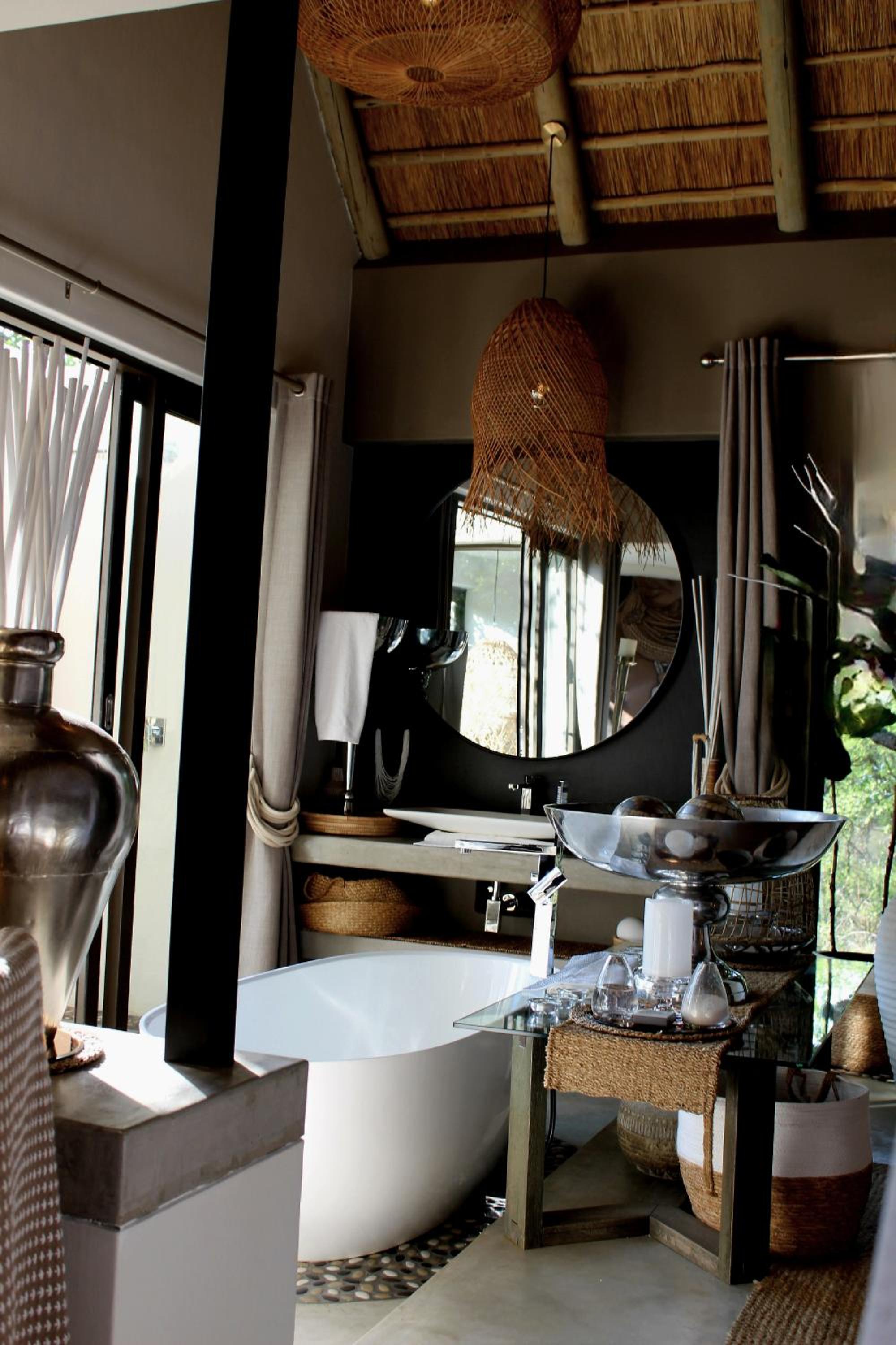 King Suite - Photo 17