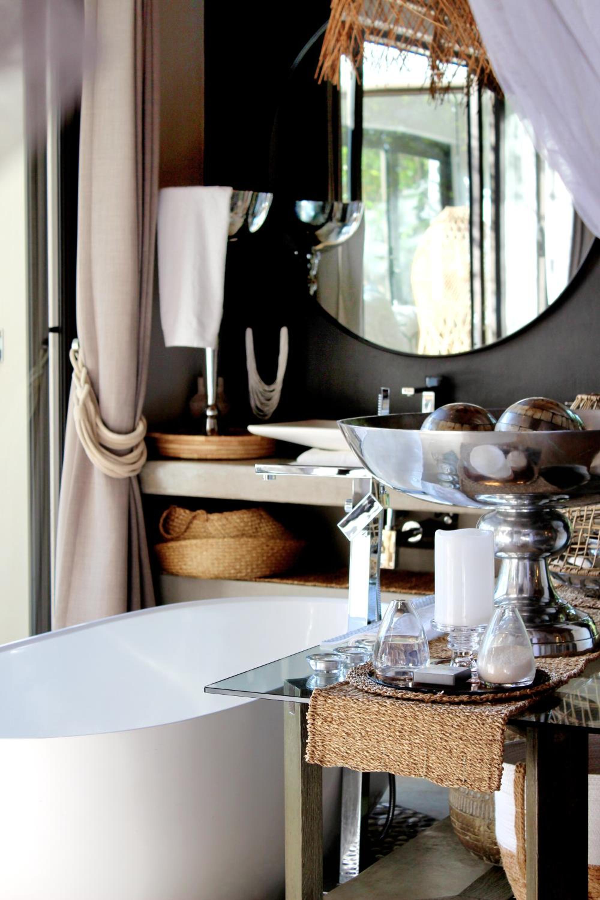 King Suite - Photo 24